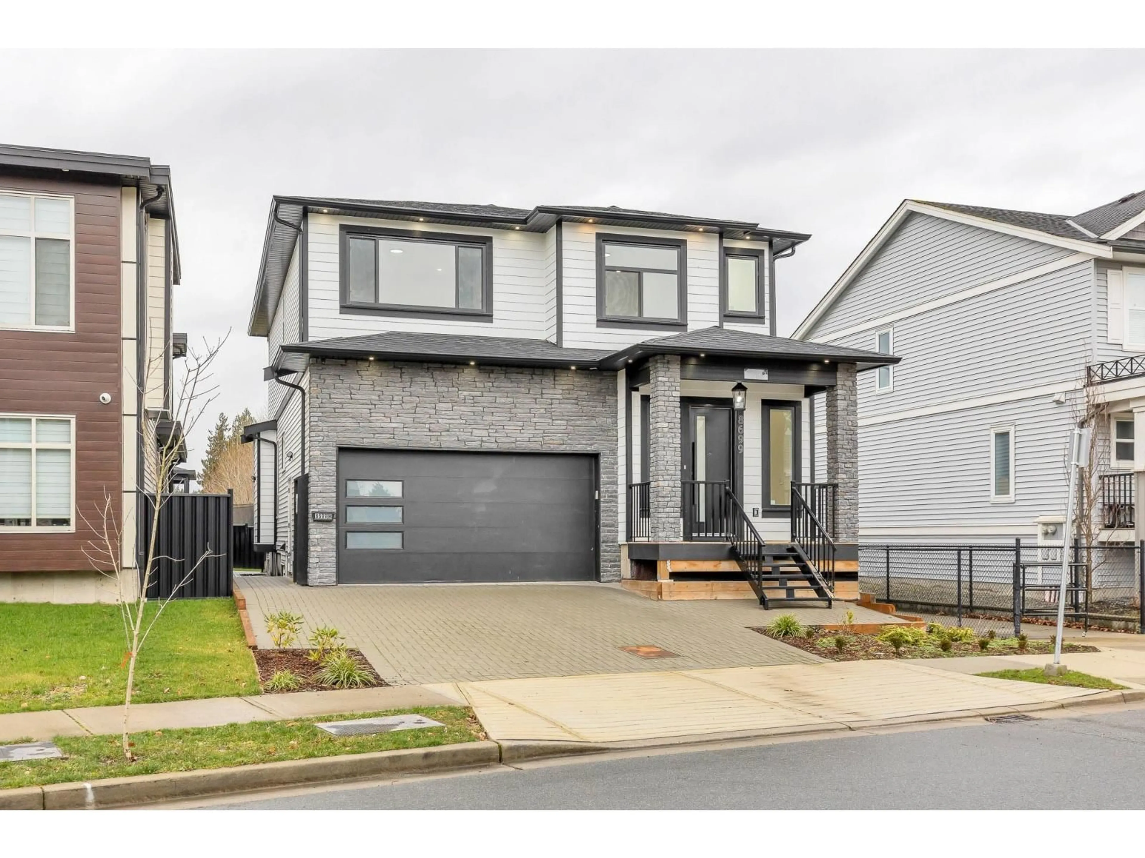 Home with vinyl exterior material, street for 8699 MACHELL STREET, Mission British Columbia V4S0C8