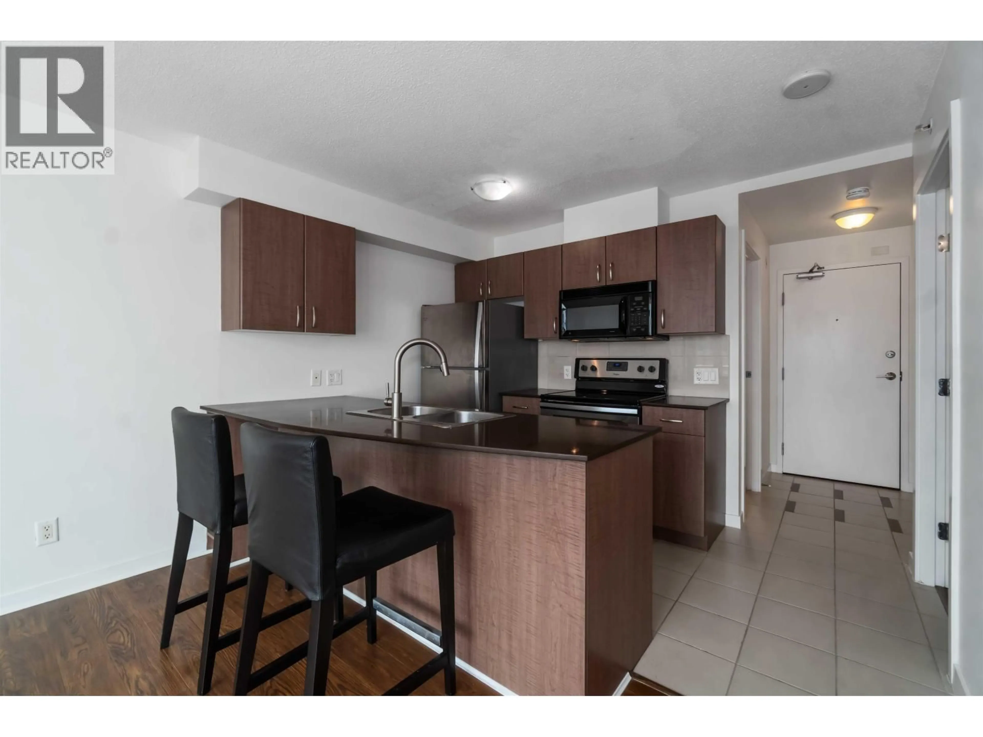 Standard kitchen, unknown for 1311 - 610 GRANVILLE STREET, Vancouver British Columbia V6C3T3