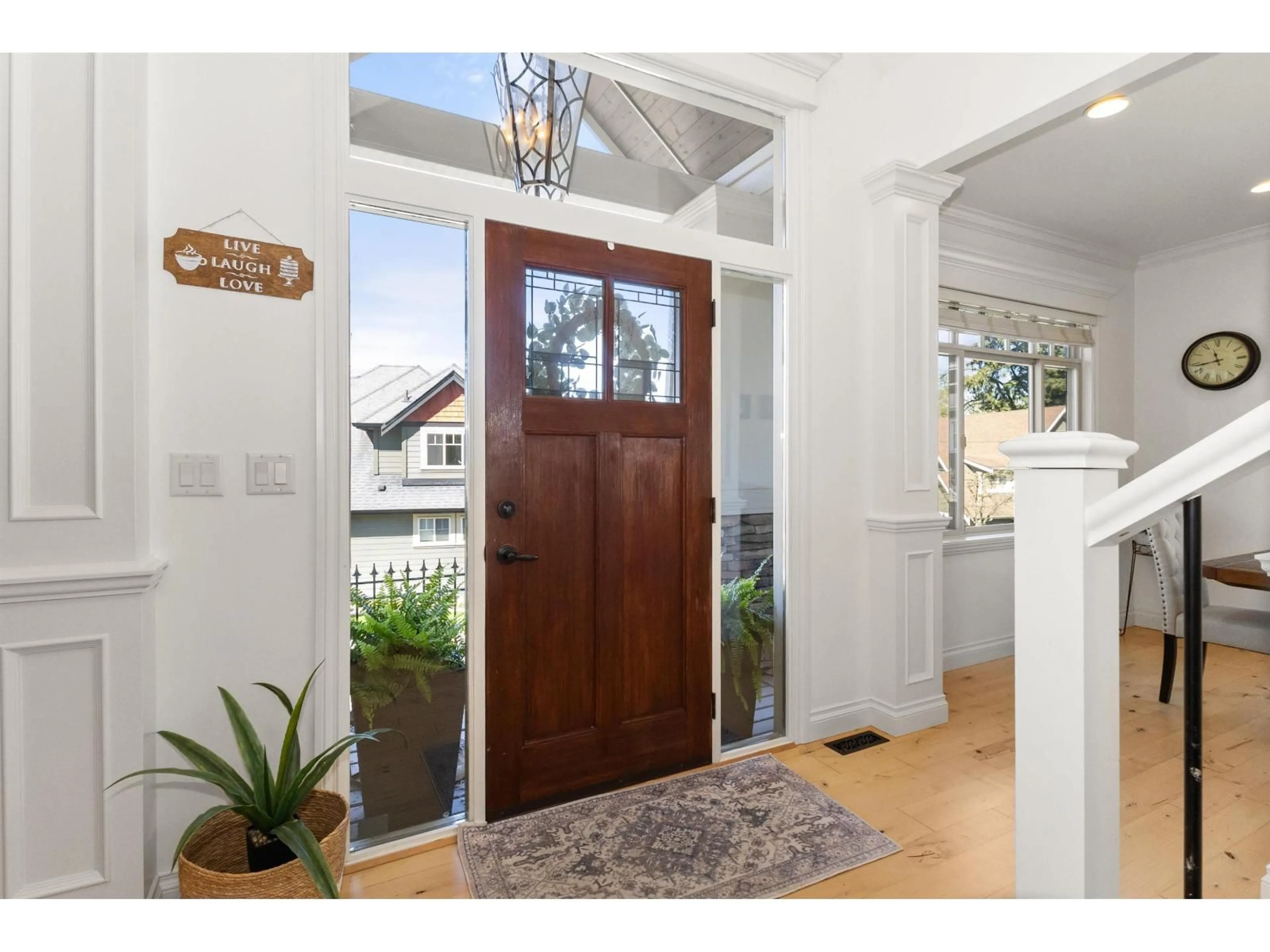 Indoor entryway for 56 - 3800 GOLF COURSE DRIVE, Abbotsford British Columbia V3G0A7