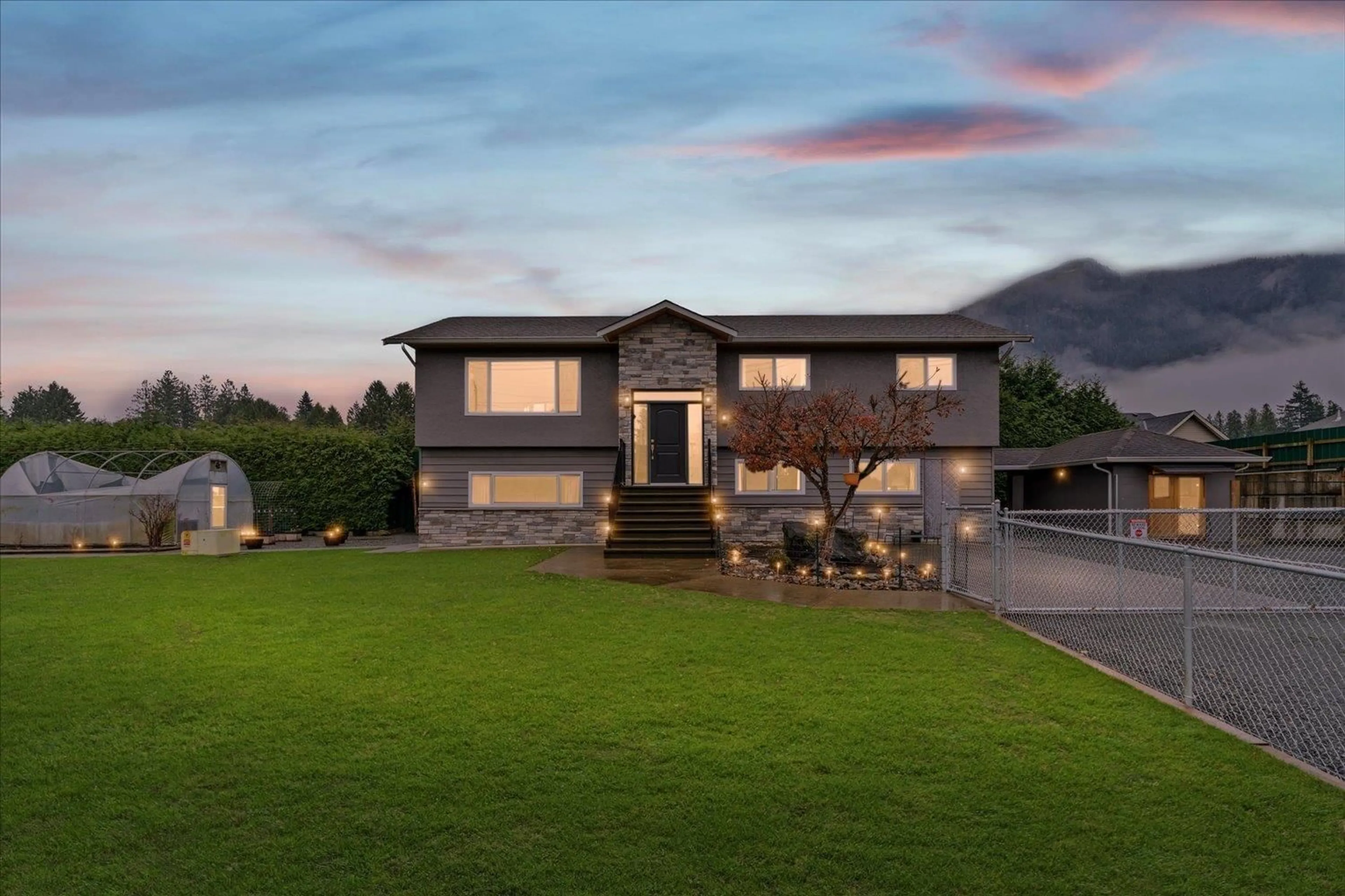 Home with vinyl exterior material, mountain view for 52464 YALE ROAD, Rosedale British Columbia V0X1X1
