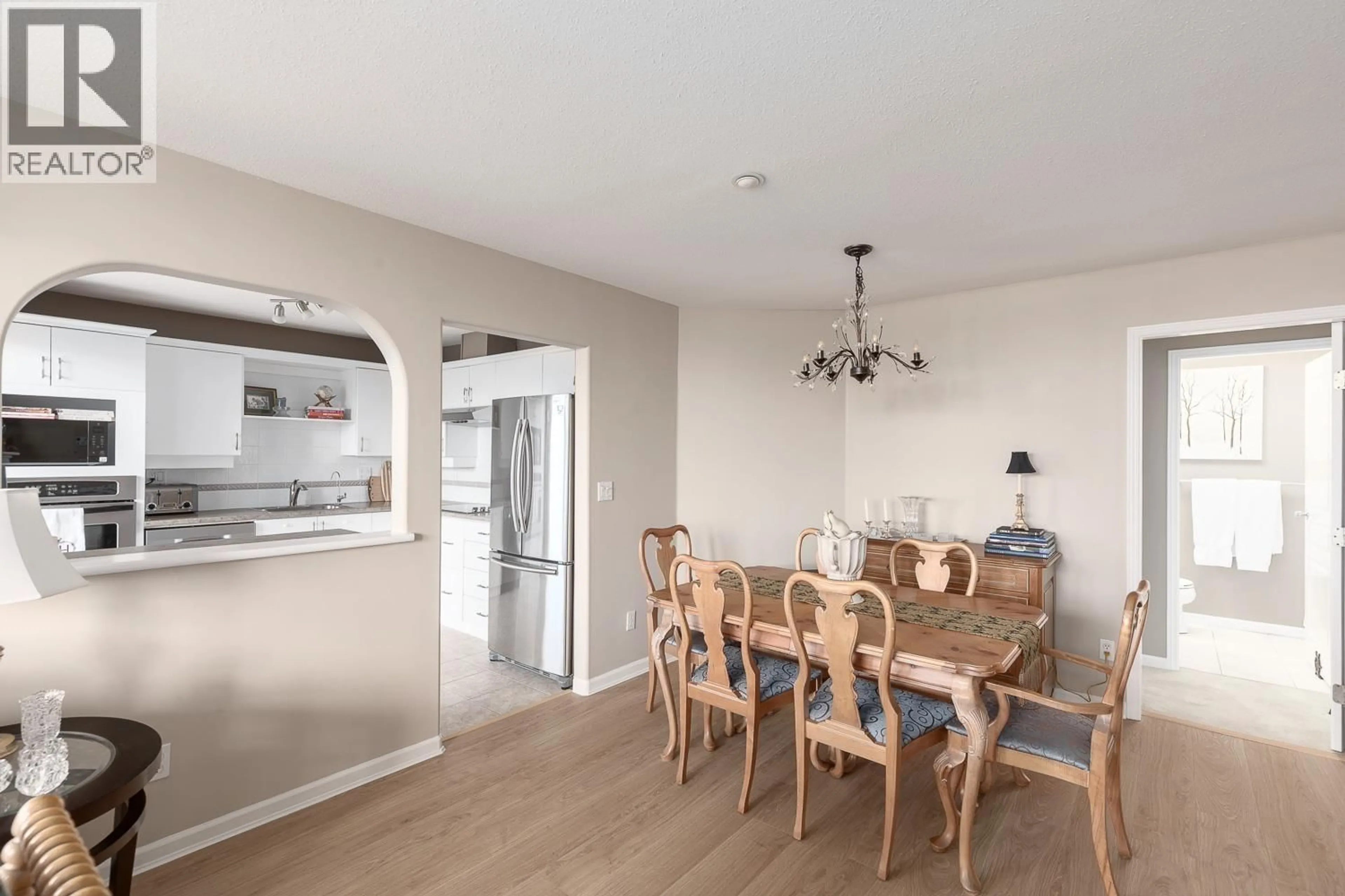 Dining room, wood/laminate floor for 415 - 12633 NO. 2 ROAD, Richmond British Columbia V7E6N5