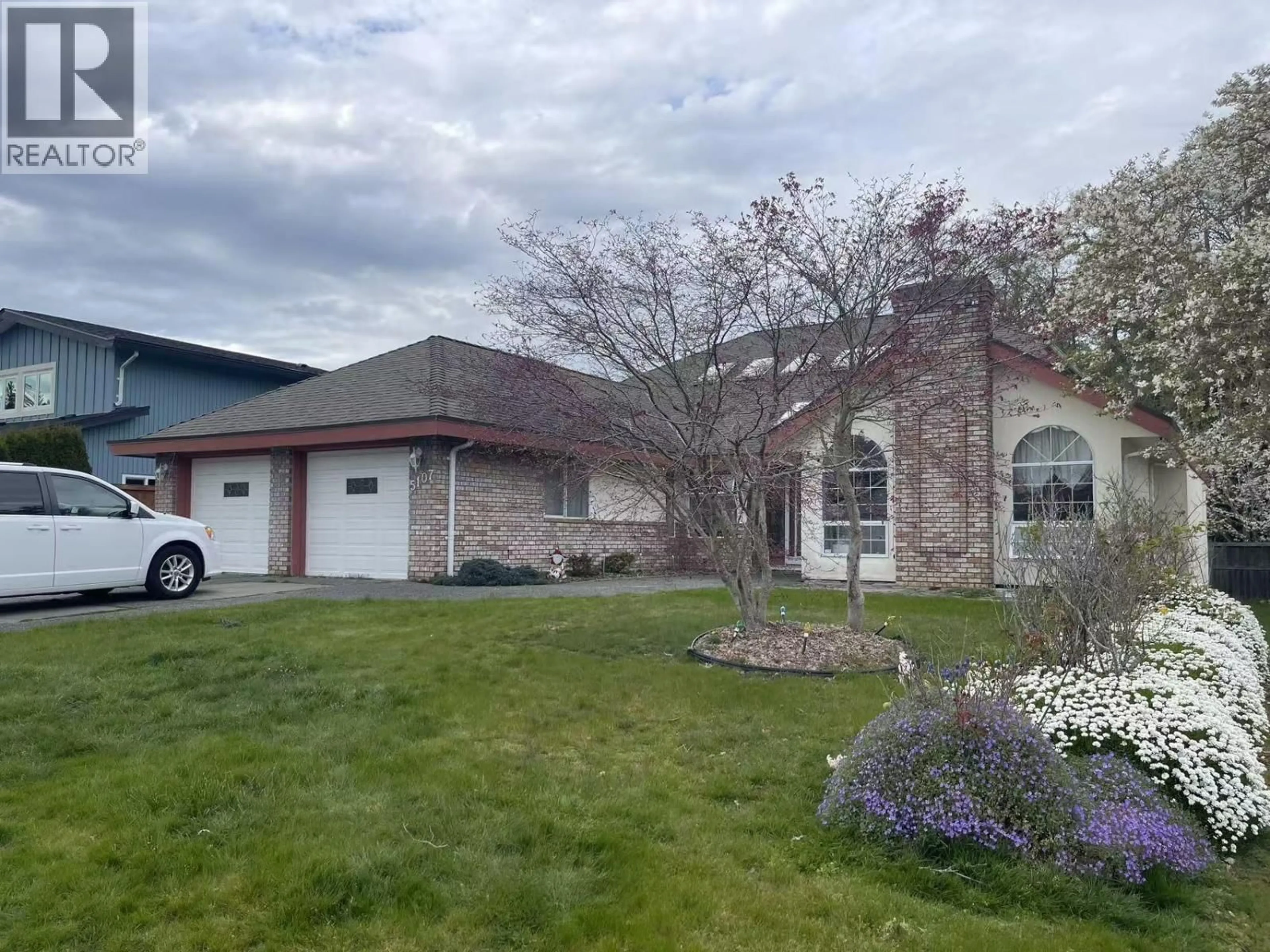 Unknown for 5107 2A AVENUE, Delta British Columbia V4M3N7