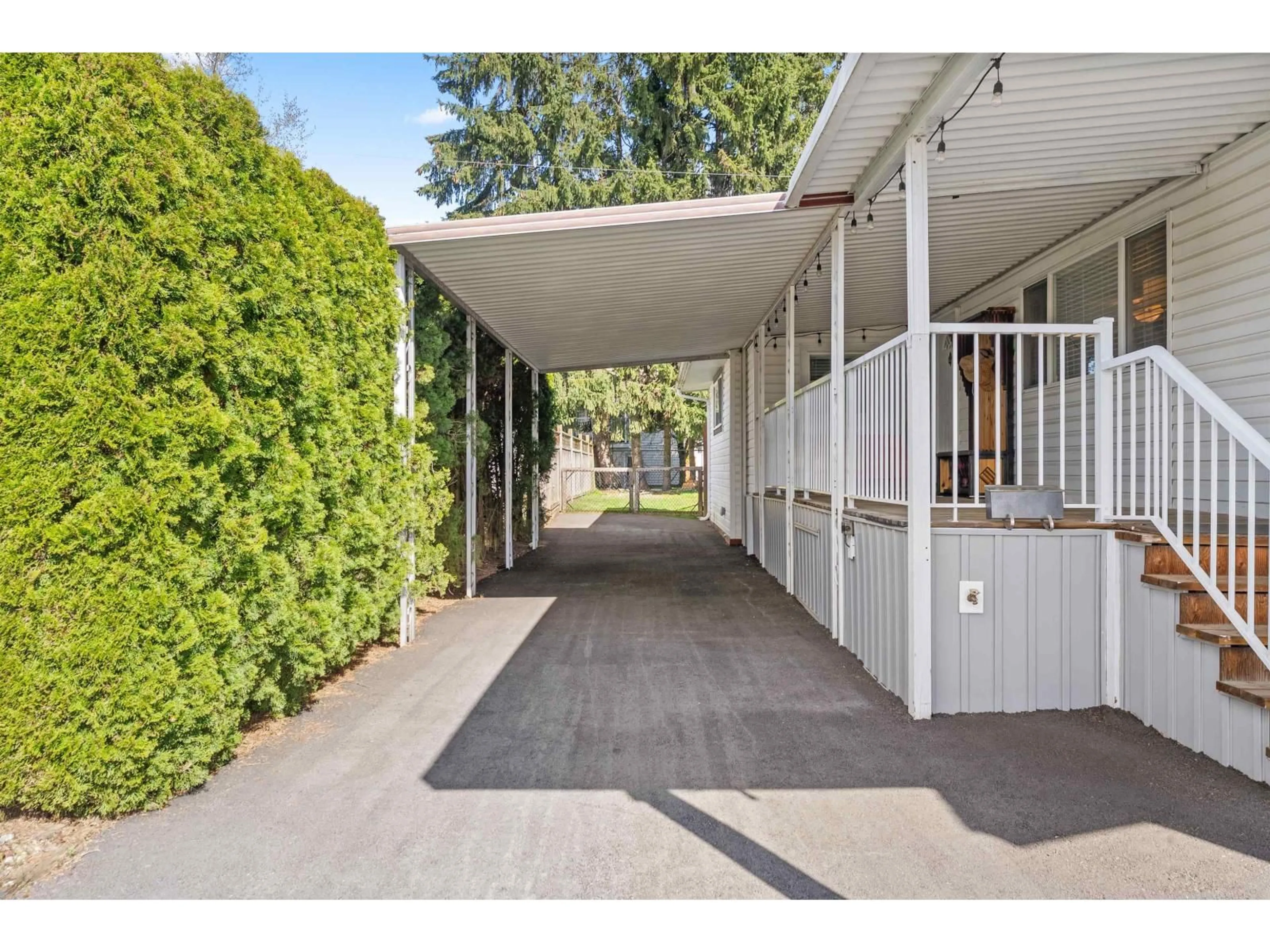 Unknown for 23 - 31313 LIVINGSTONE AVENUE, Abbotsford British Columbia V2T4T1