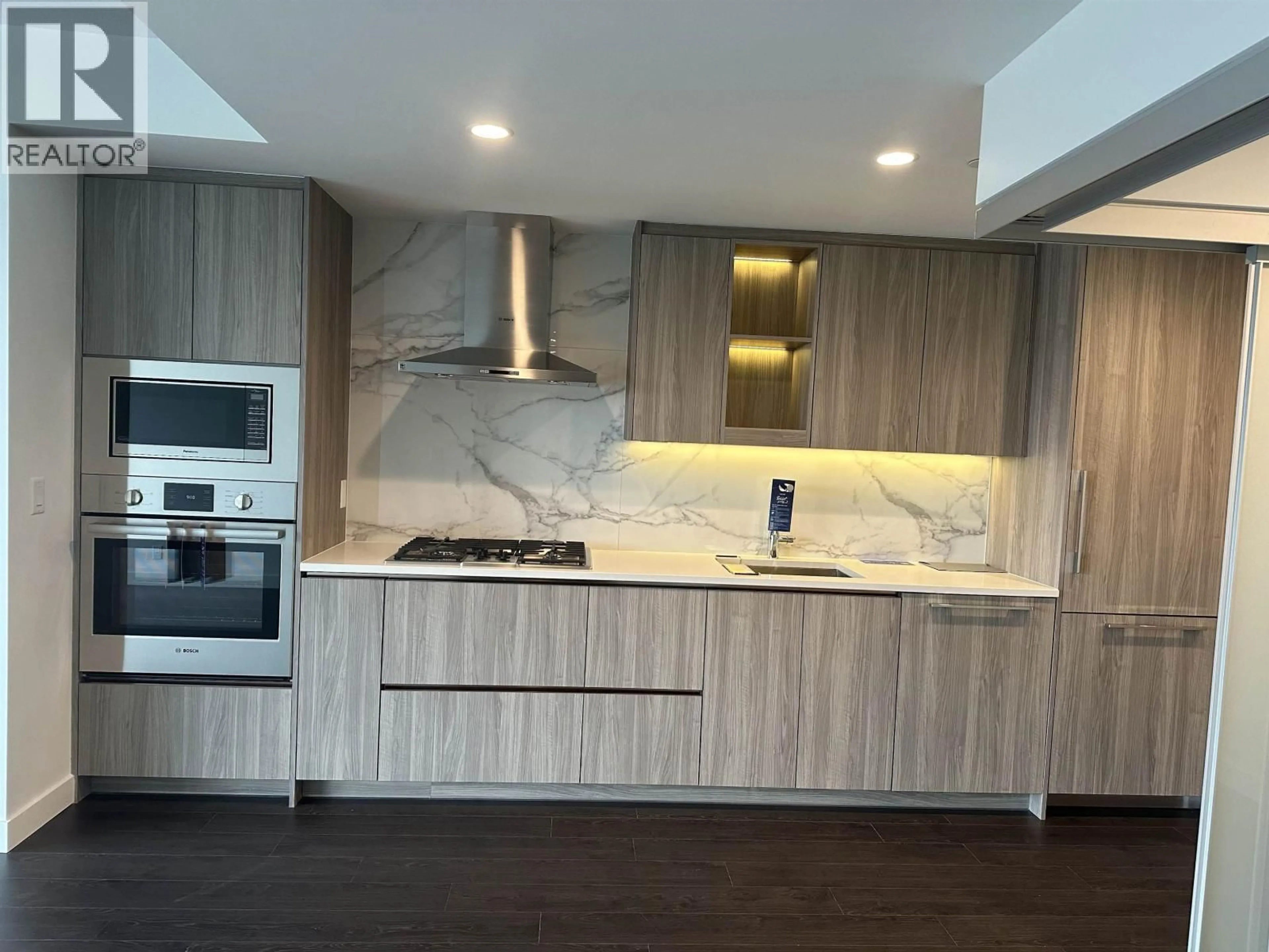 Unknown for 3008 - 4890 LOUGHEED HIGHWAY, Burnaby British Columbia V5C0N2