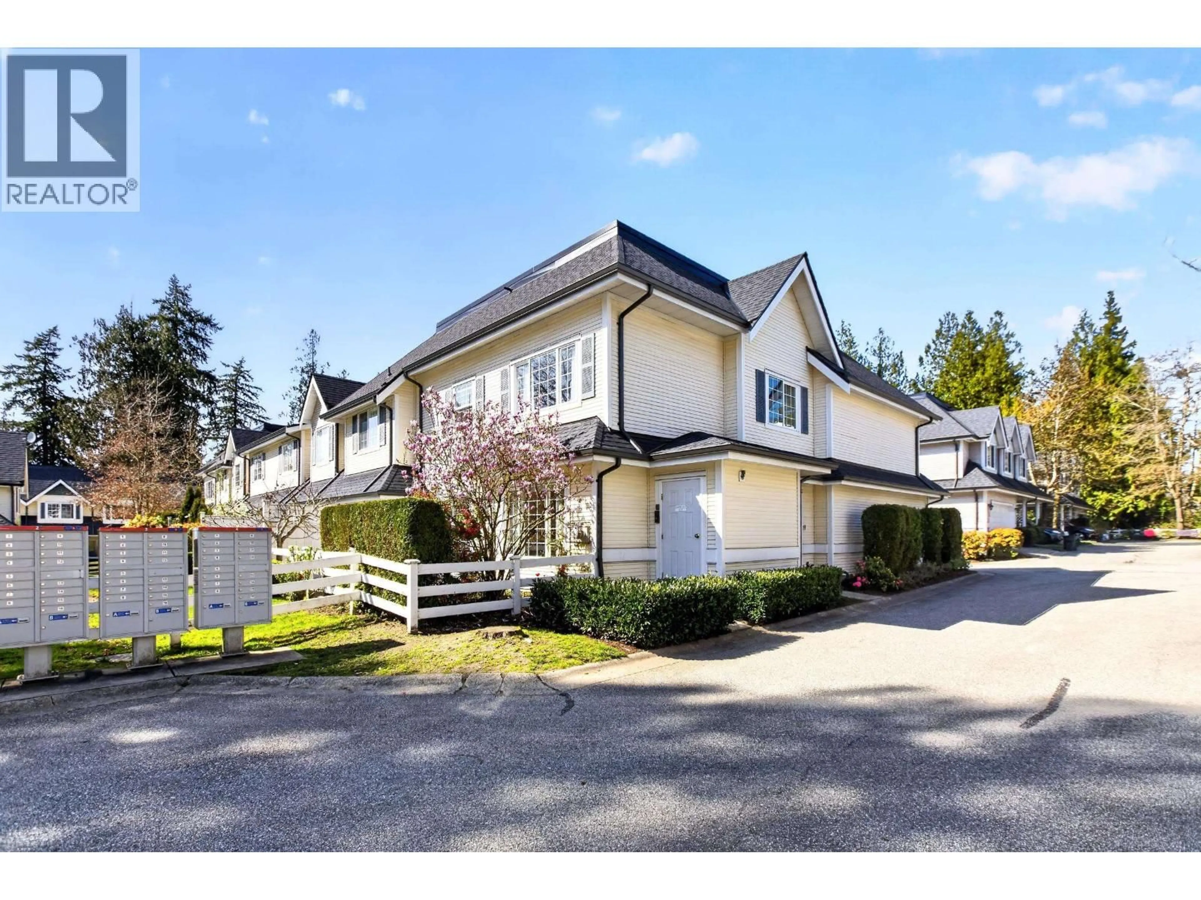 Unknown for 45 - 11355 236 STREET, Maple Ridge British Columbia V2W1W4