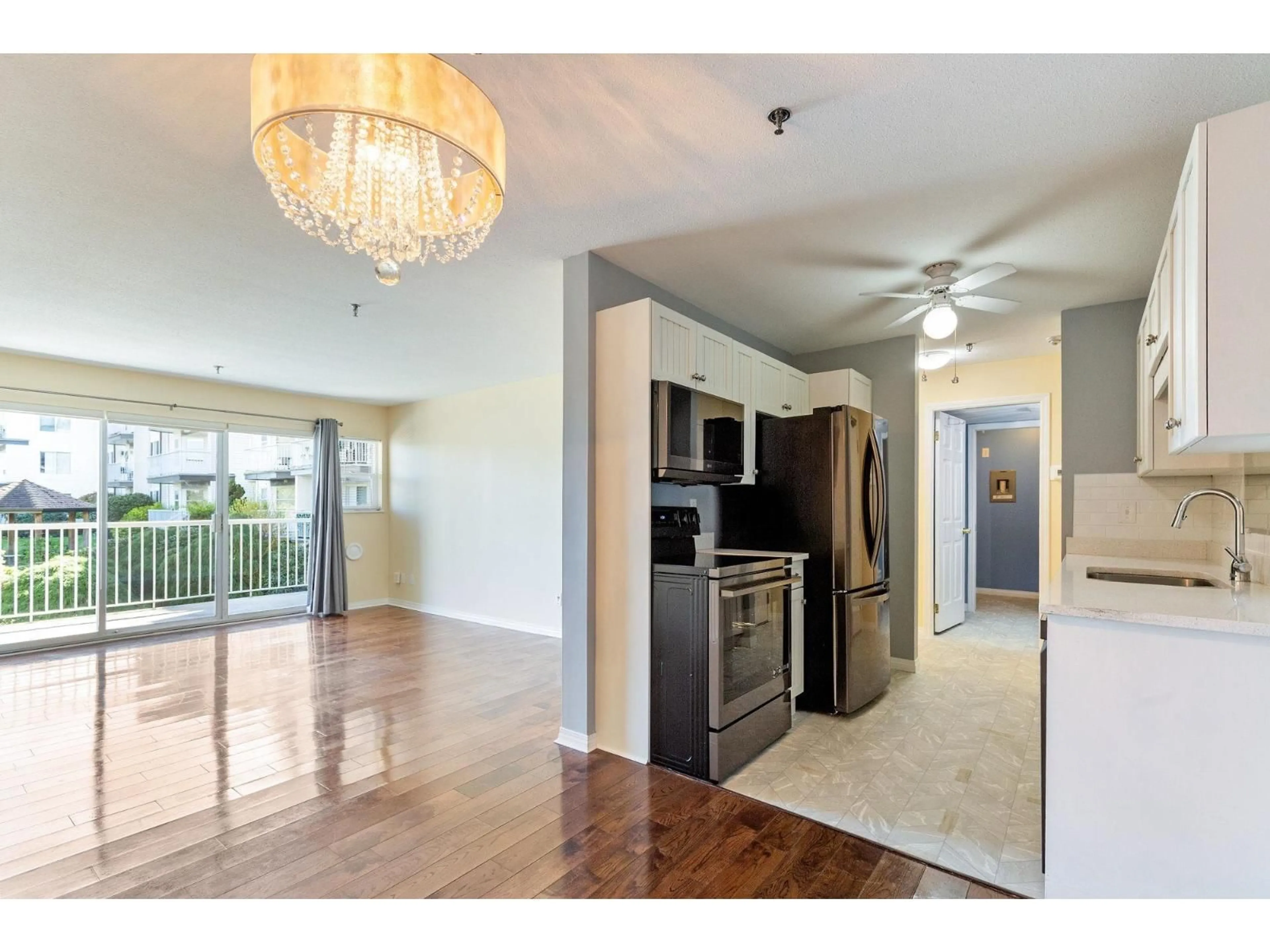Open concept kitchen, unknown for 104 - 33535 KING ROAD, Abbotsford British Columbia V2S6Z5