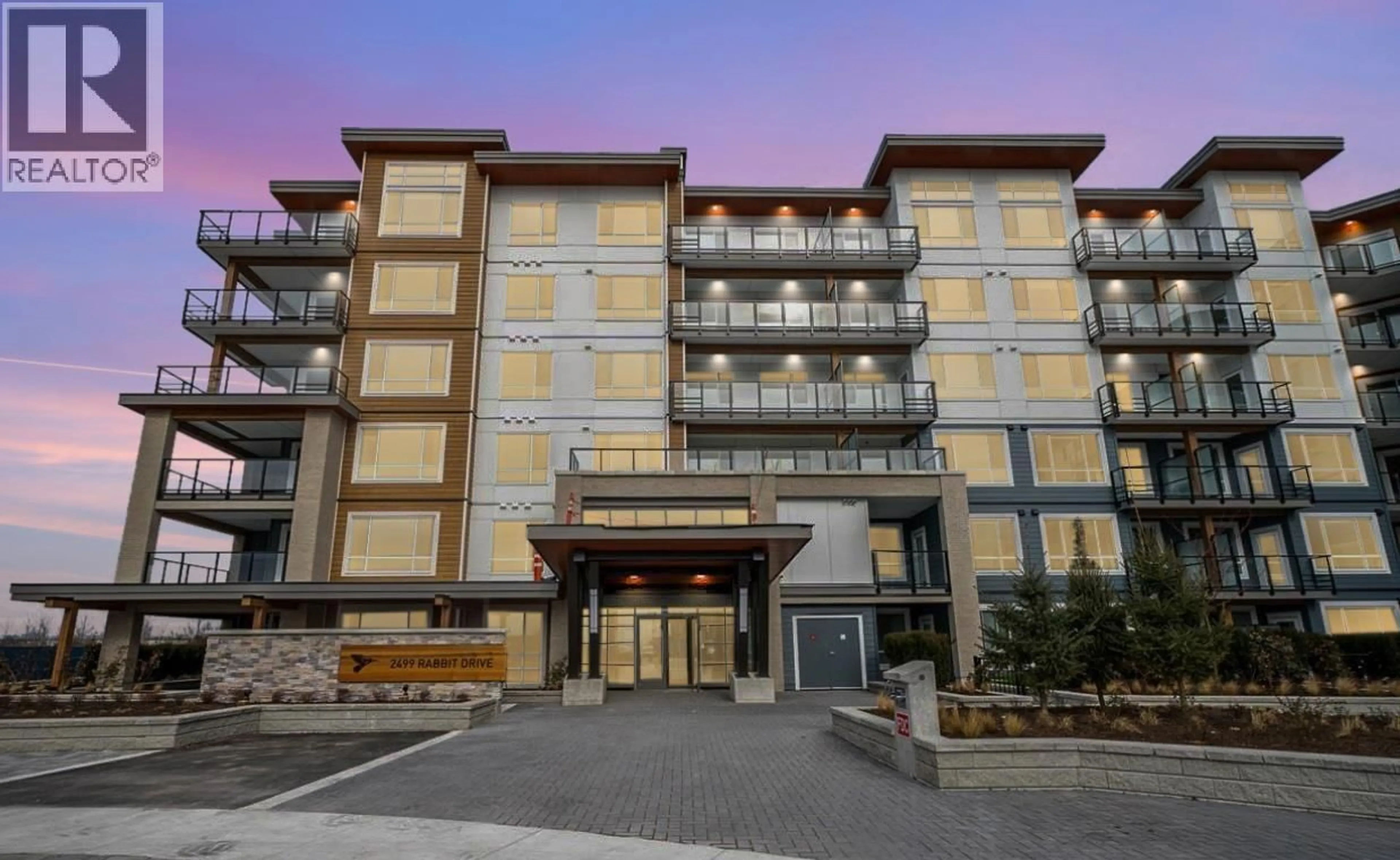 Indoor foyer for 403 - 2499 RABBIT DRIVE, Delta British Columbia V4M0G4