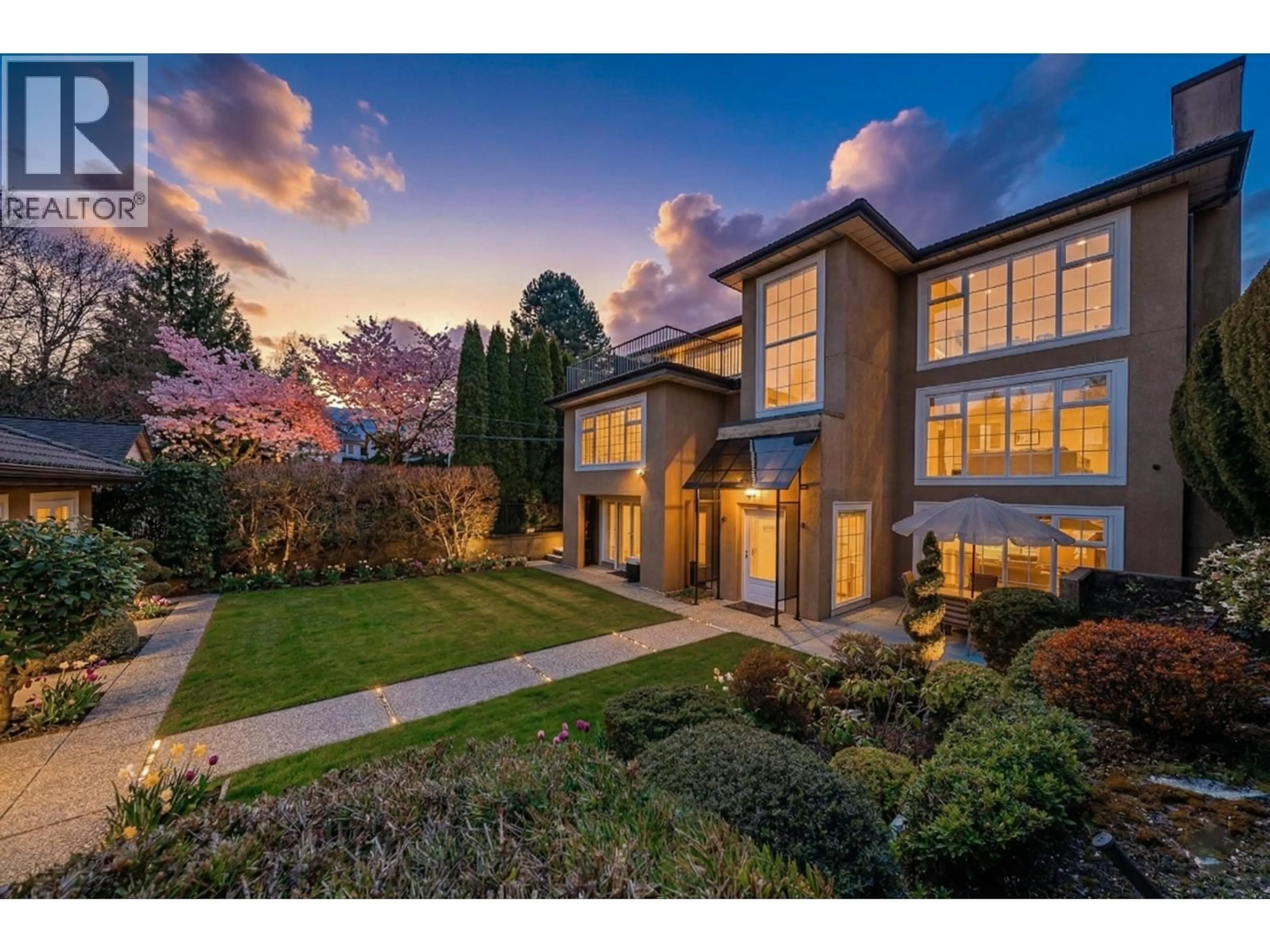 Unknown for 4049 27TH AVENUE, Vancouver British Columbia V6S1R6