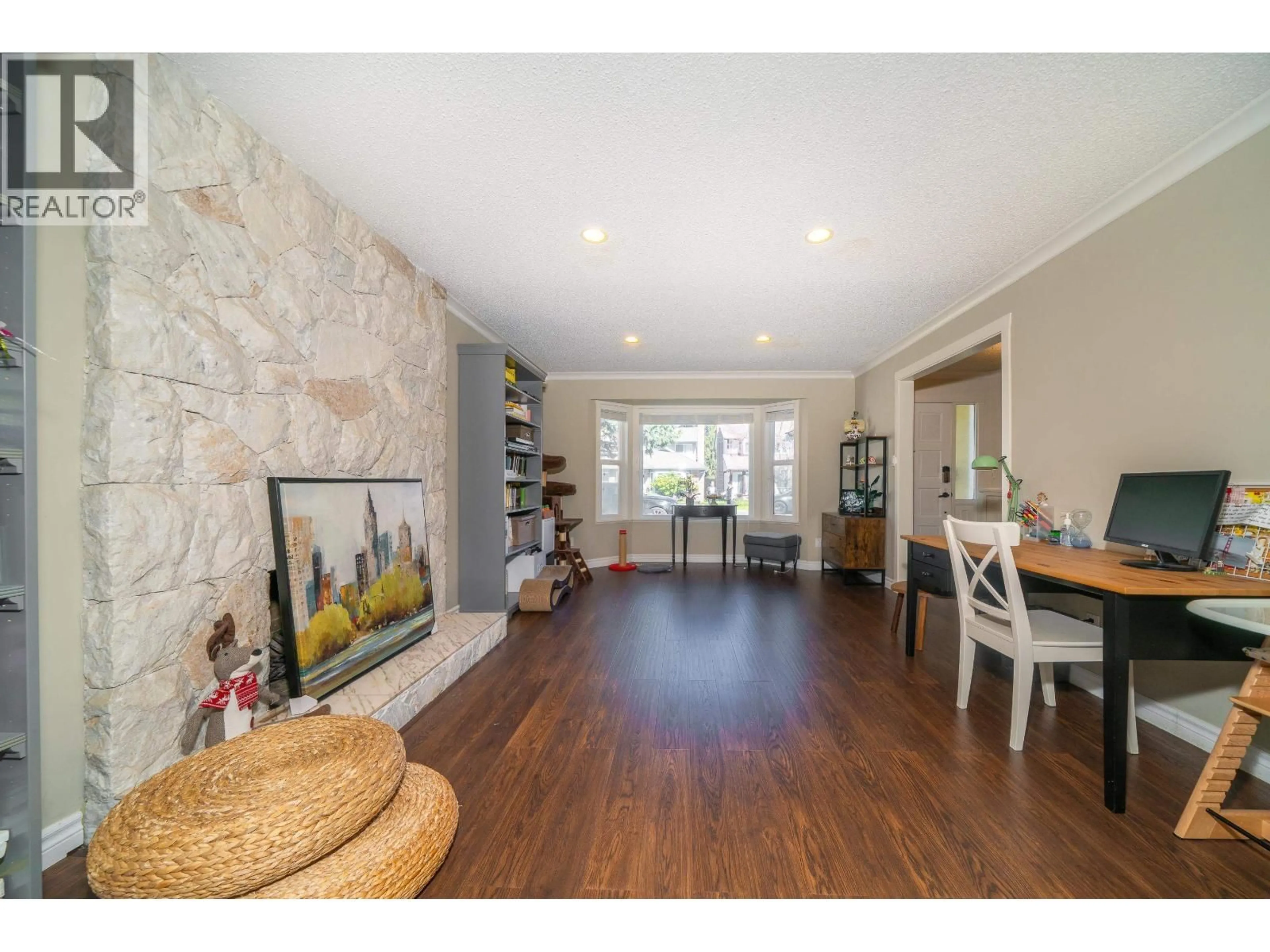 Unknown for 9288 ROMANIUK DRIVE, Richmond British Columbia V7E5G7