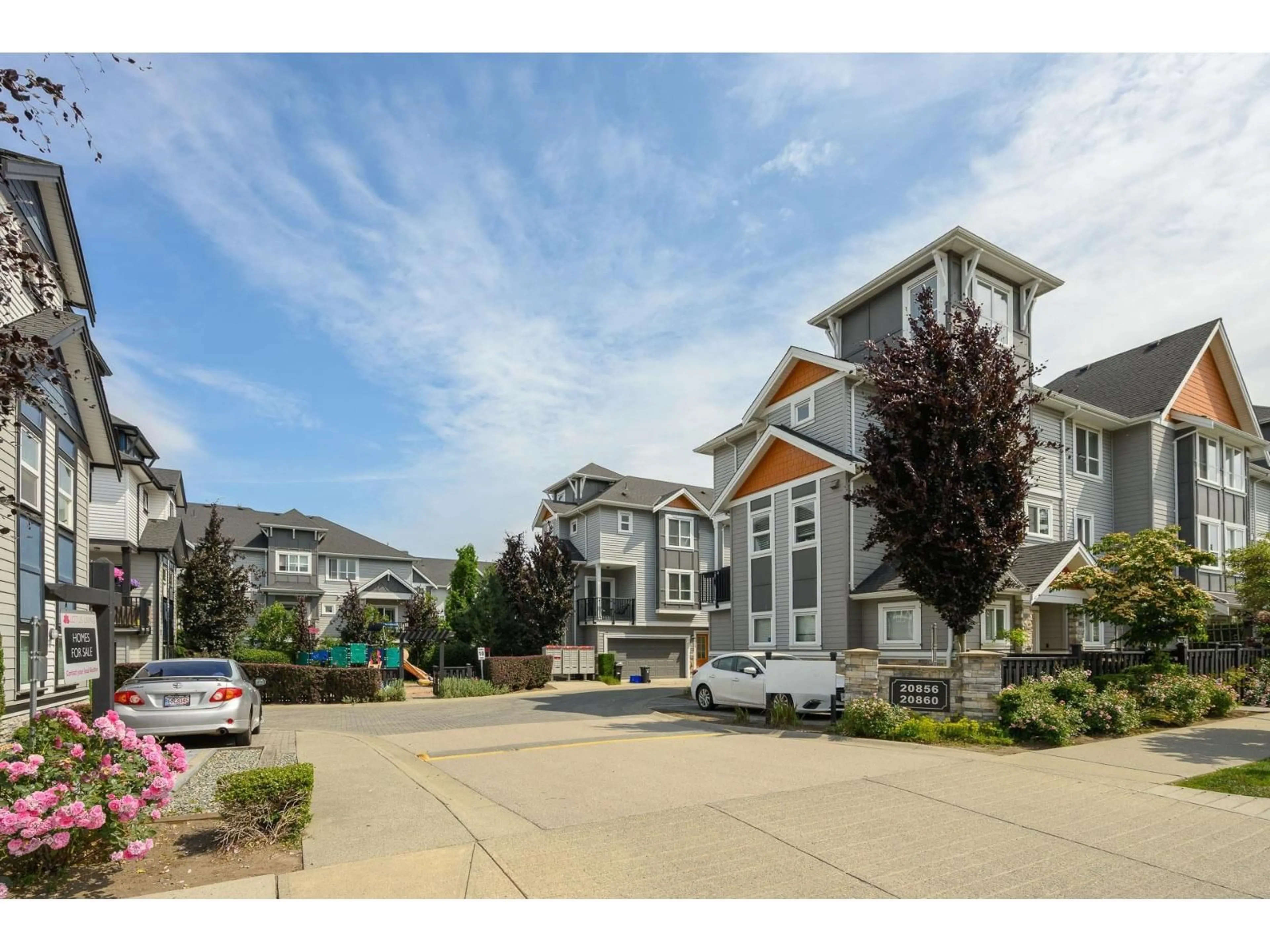 A pic from outside/outdoor area/front of a property/back of a property/a pic from drone, mountain view for 51 - 20860 76 AVENUE, Langley British Columbia V2Y0S8