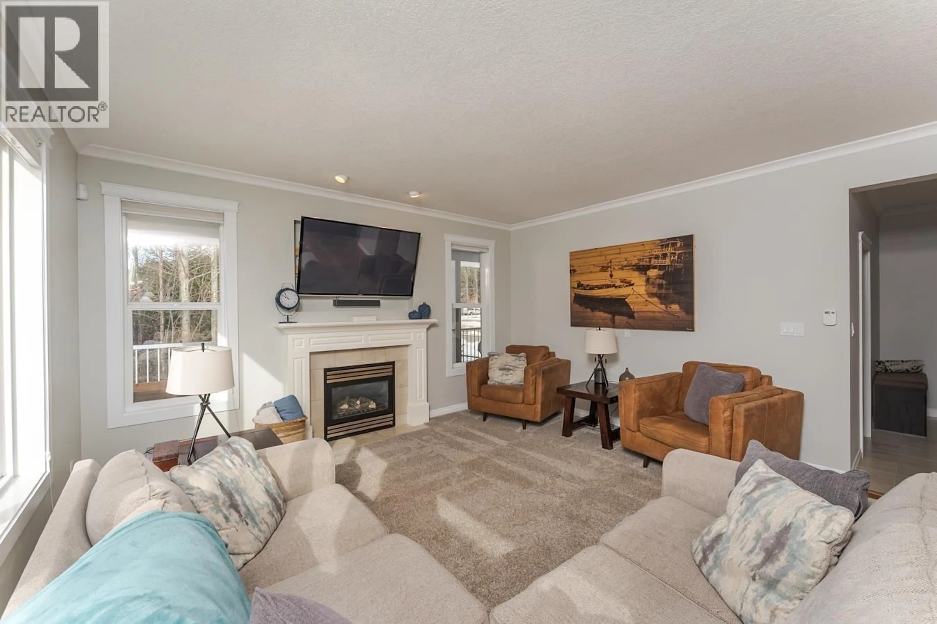 Living room with furniture, unknown for 9367 SUMMERSET PLACE, Prince George British Columbia V2K5A1