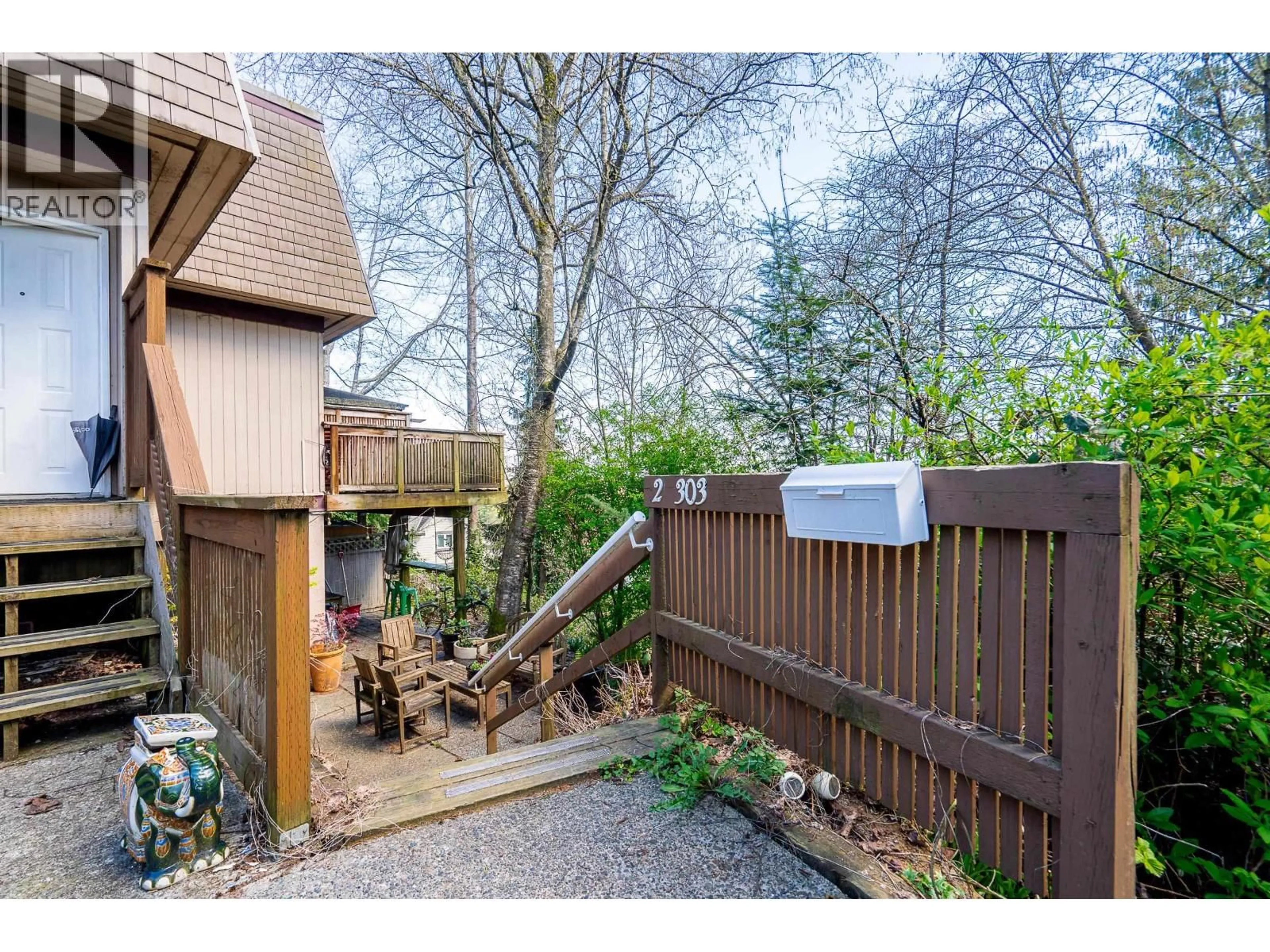 Patio, unknown for 2 - 303 AFTON LANE, Port Moody British Columbia V3H3V8