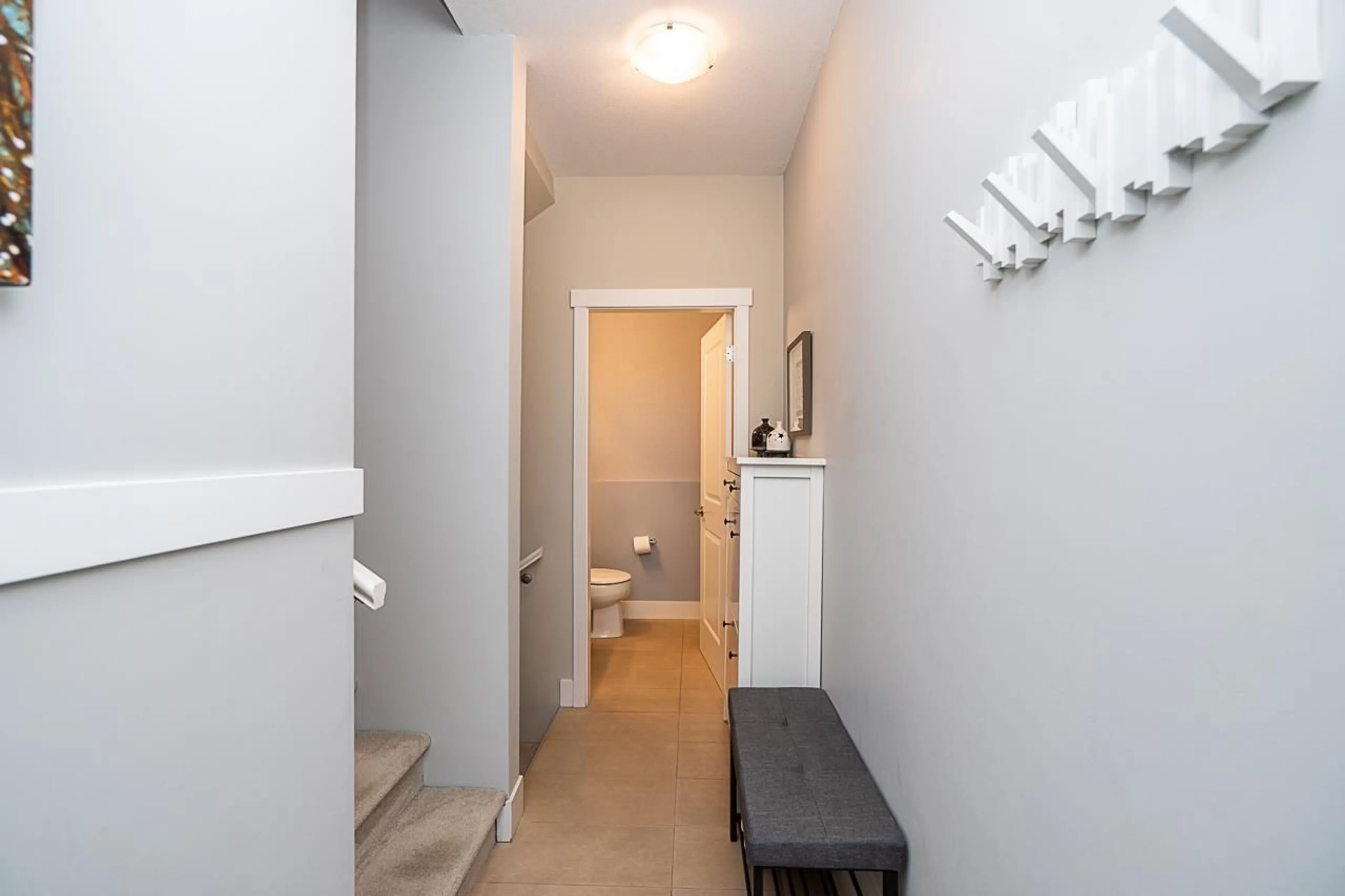 Indoor entryway for 7 - 19479 65 AVENUE, Surrey British Columbia V4N5X6