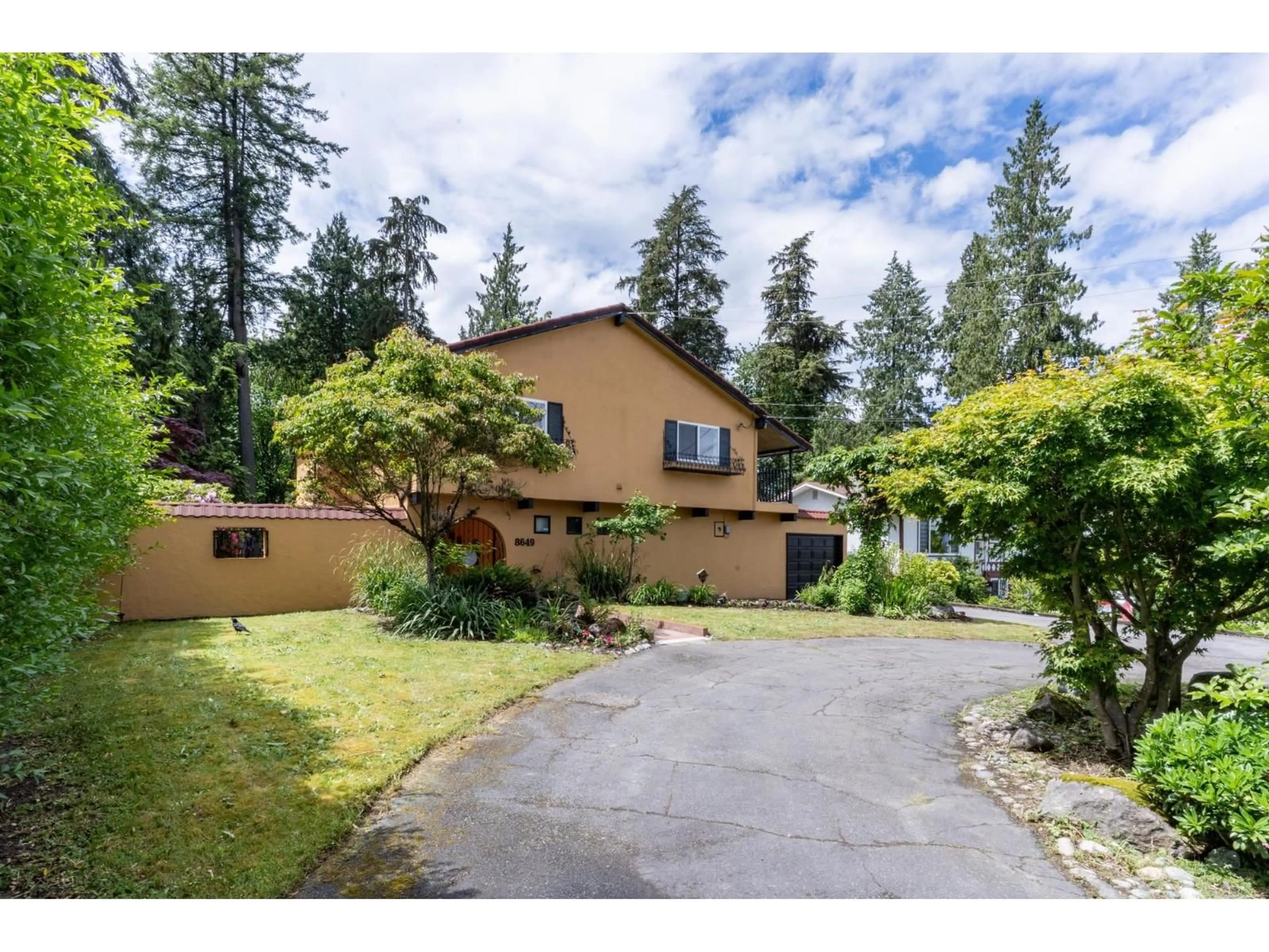 A pic from outside/outdoor area/front of a property/back of a property/a pic from drone, street for 8649 SUNBURY PLACE, Delta British Columbia V4C3Y9