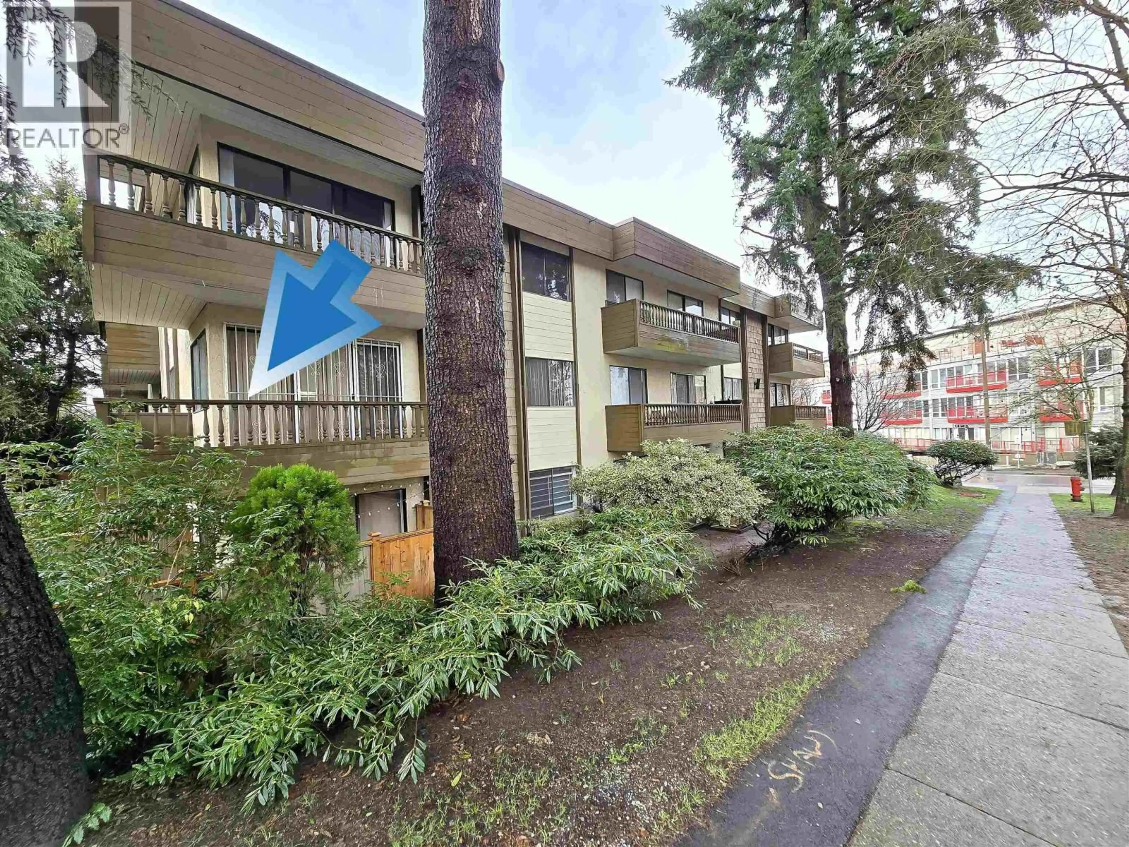 Patio, street for 207 - 350 5TH AVENUE, Vancouver British Columbia V5T1H4