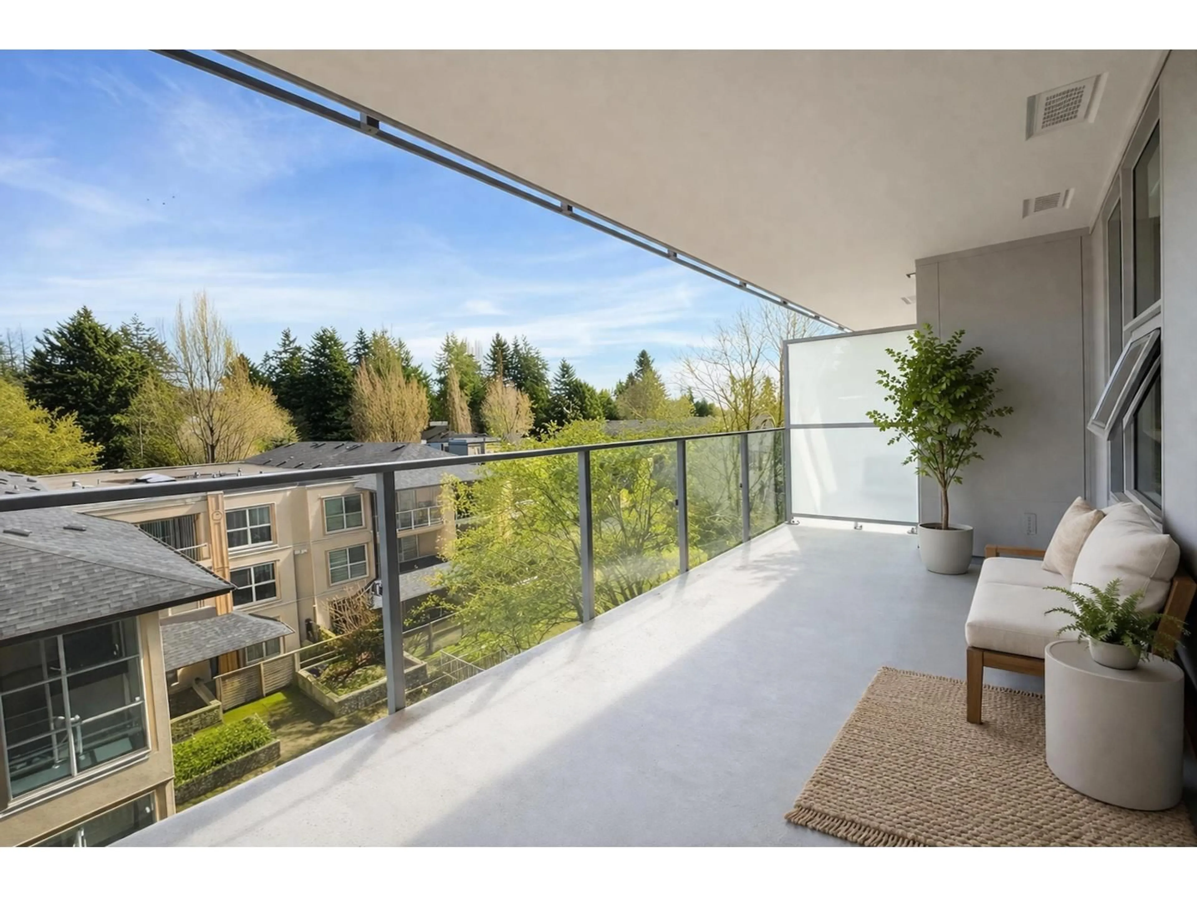 Balcony in the apartment, unknown for 603 - 13778 100 AVENUE, Surrey British Columbia V3T0V3