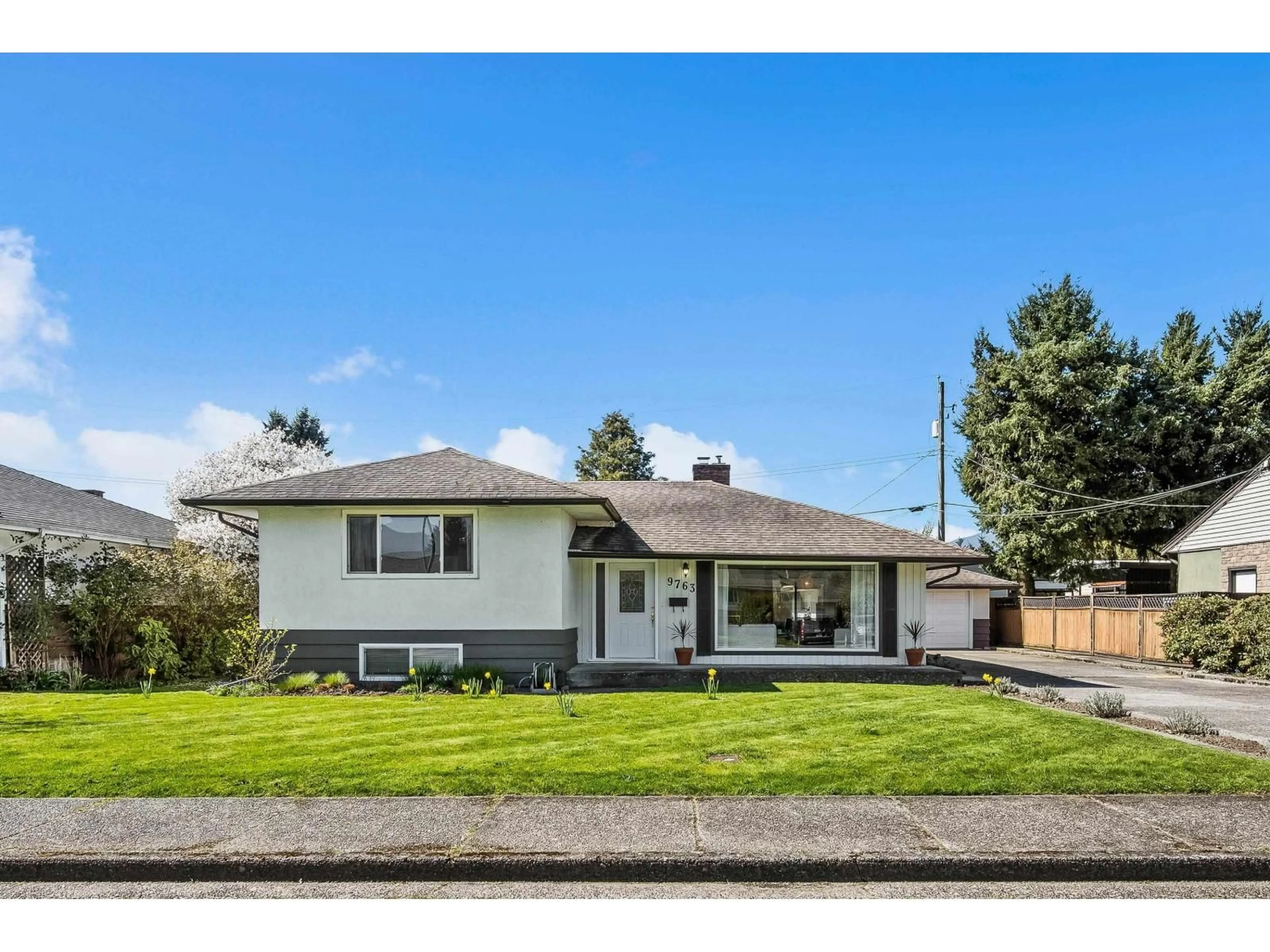 Home with vinyl exterior material, street for 9763 HEATHER STREET, Chilliwack British Columbia V2P5M5