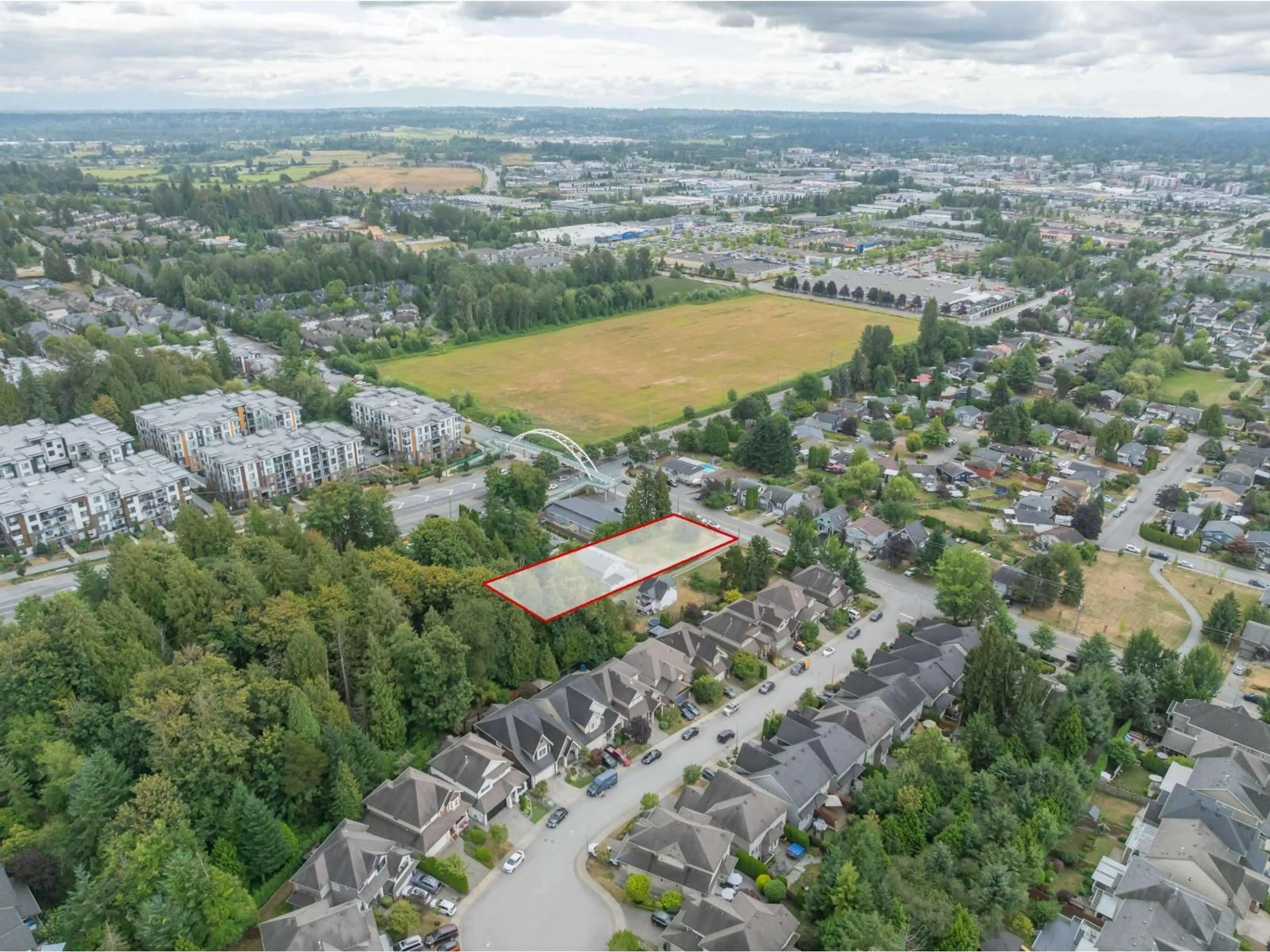 A pic from outside/outdoor area/front of a property/back of a property/a pic from drone, mountain view for 19983 68 AVENUE, Langley British Columbia V2Y2W5