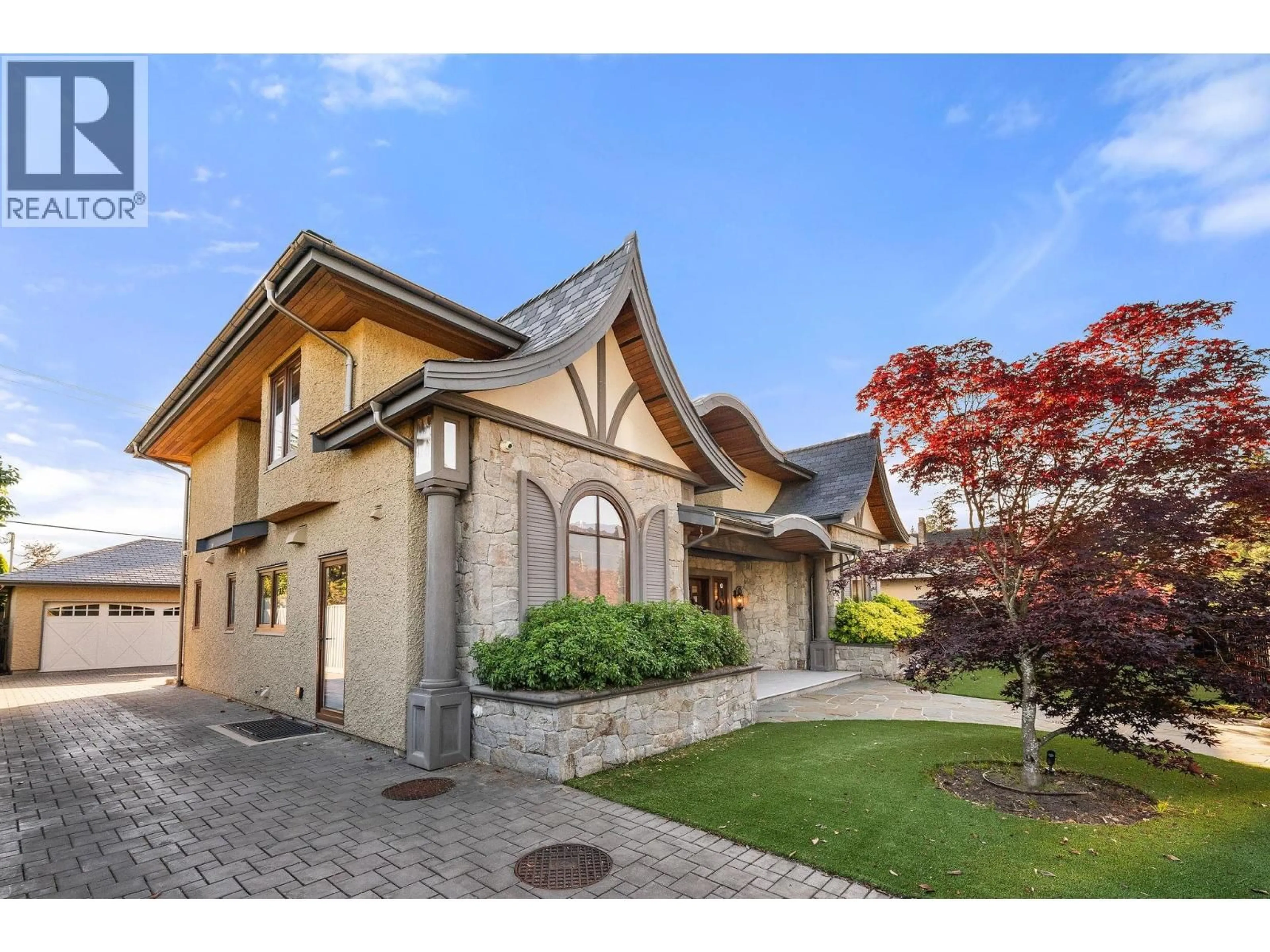 Home with brick exterior material, street for 2809 EDGEMONT BOULEVARD, North Vancouver British Columbia V7R2N3