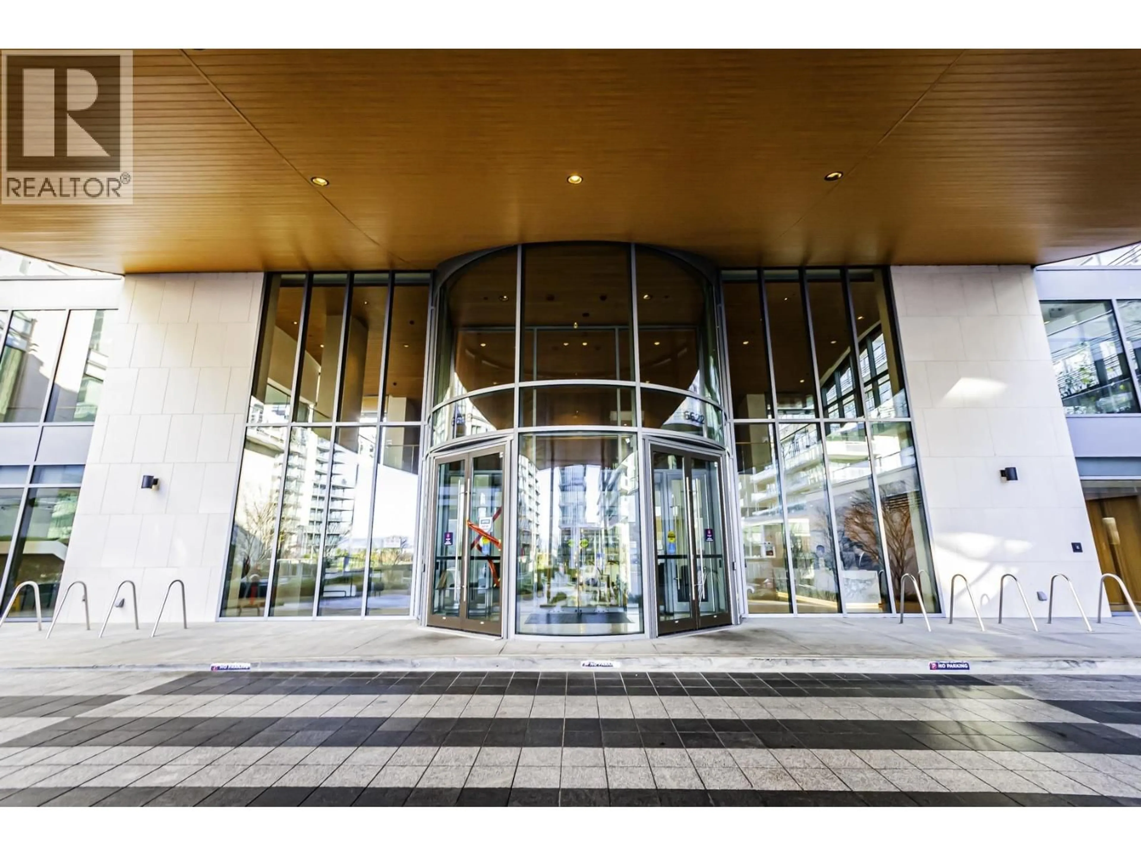 Indoor foyer for 809 - 6688 PEARSON WAY, Richmond British Columbia V7C0E5