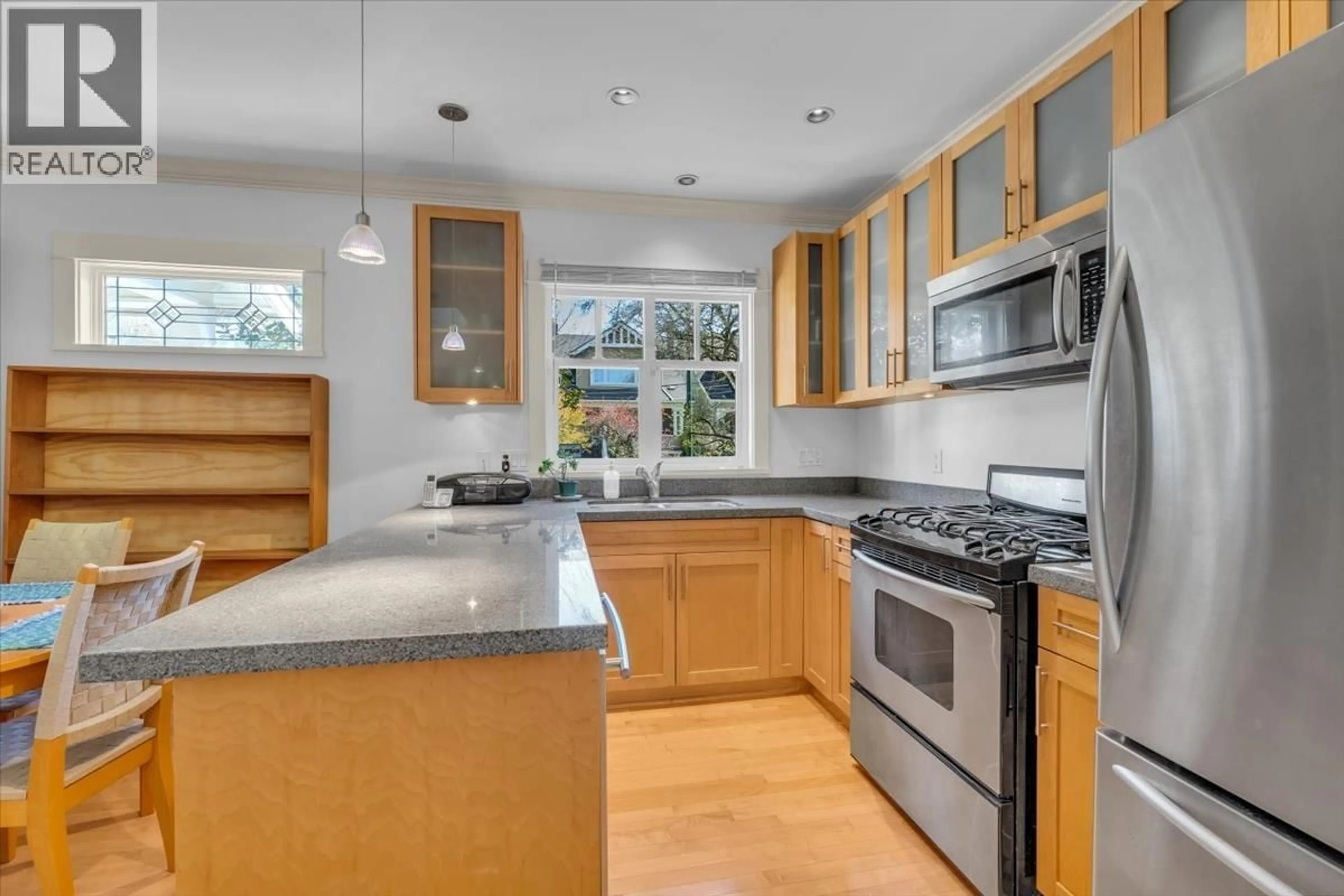 Open concept kitchen, unknown for 2301 STEPHENS STREET, Vancouver British Columbia V6K3W7