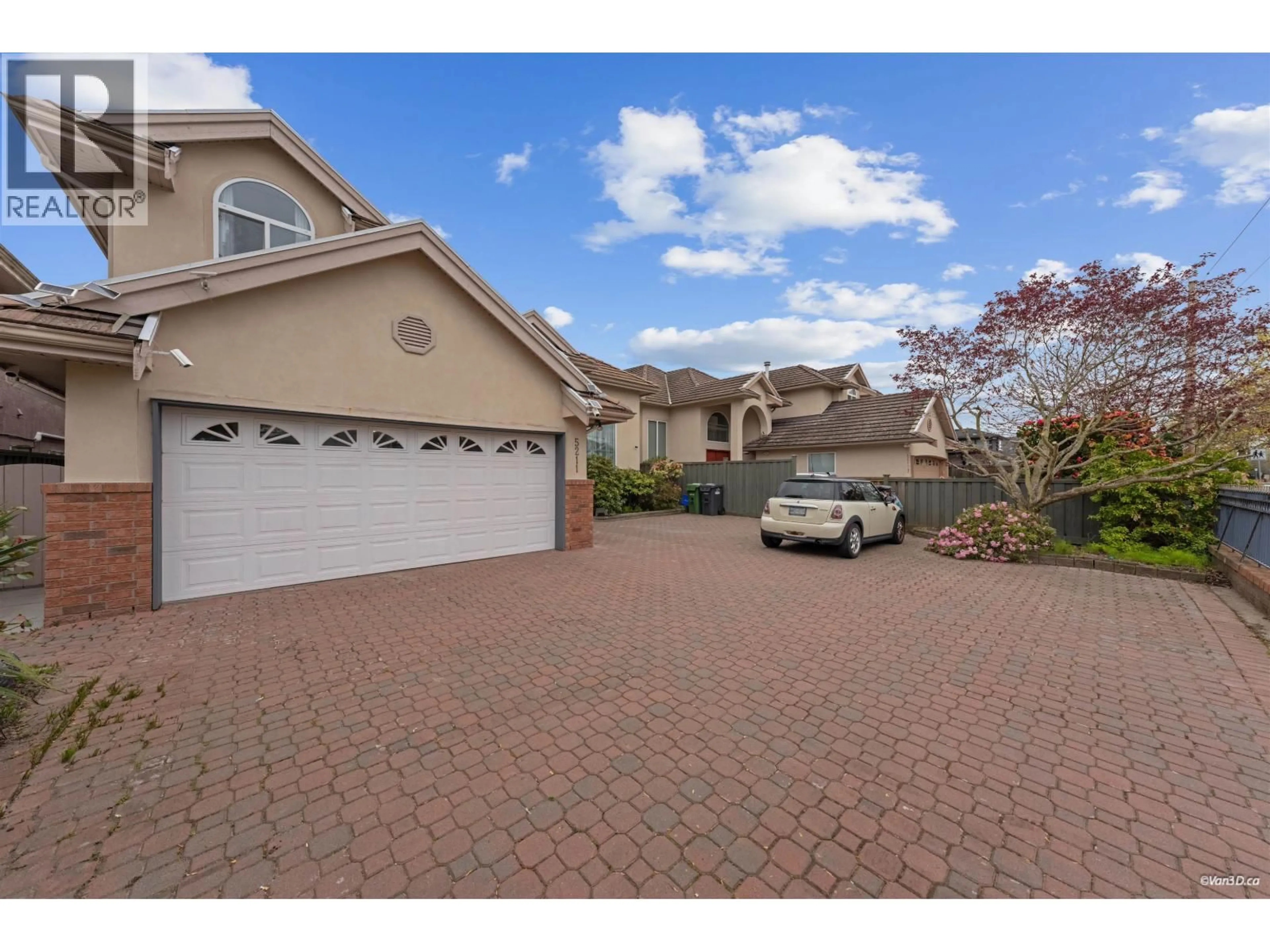 A pic from outside/outdoor area/front of a property/back of a property/a pic from drone, street for 5211 WOODWARDS ROAD, Richmond British Columbia V7E1G9