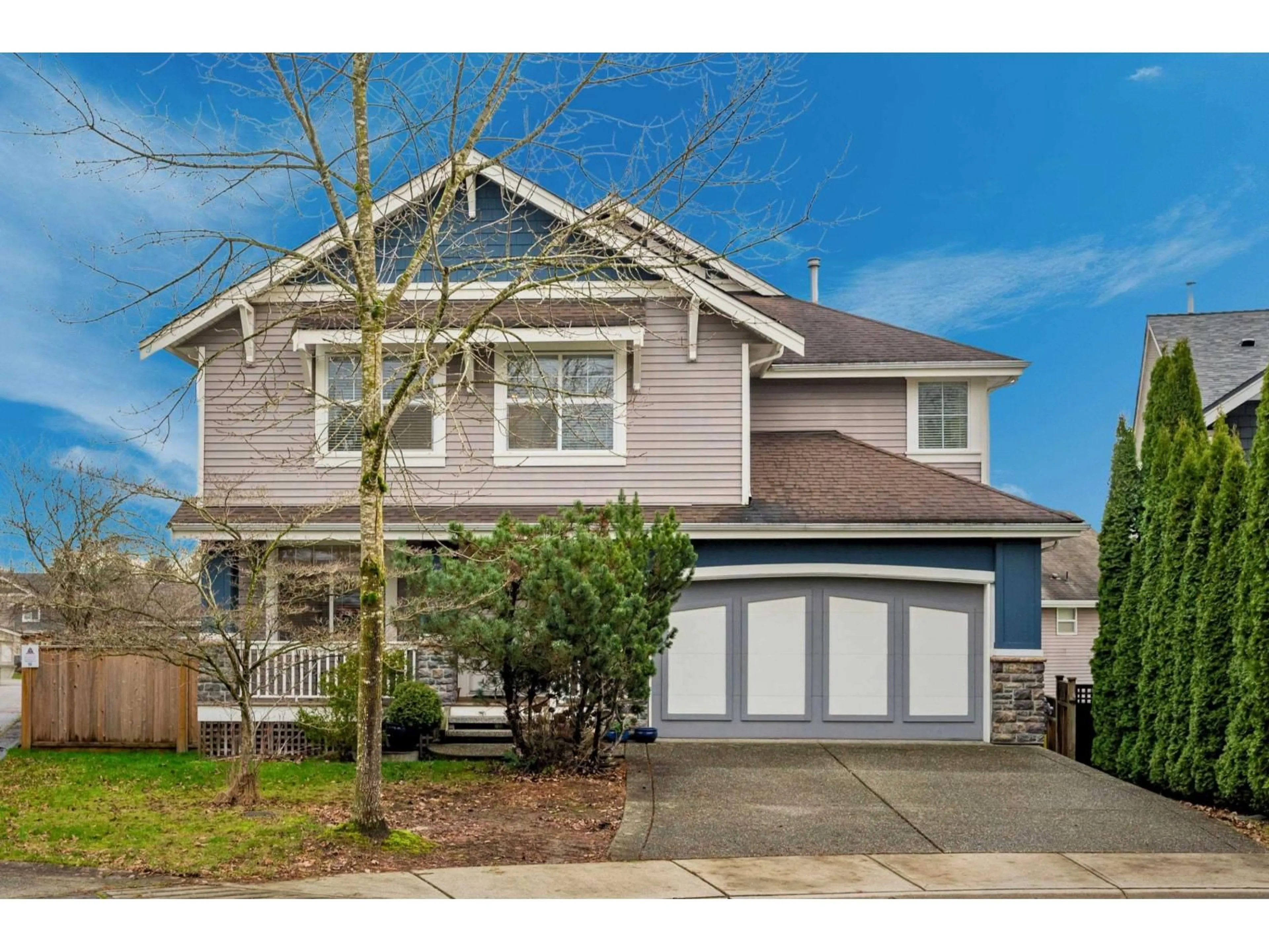 Home with vinyl exterior material, street for 20484 67A AVENUE, Langley British Columbia V2Y3C9