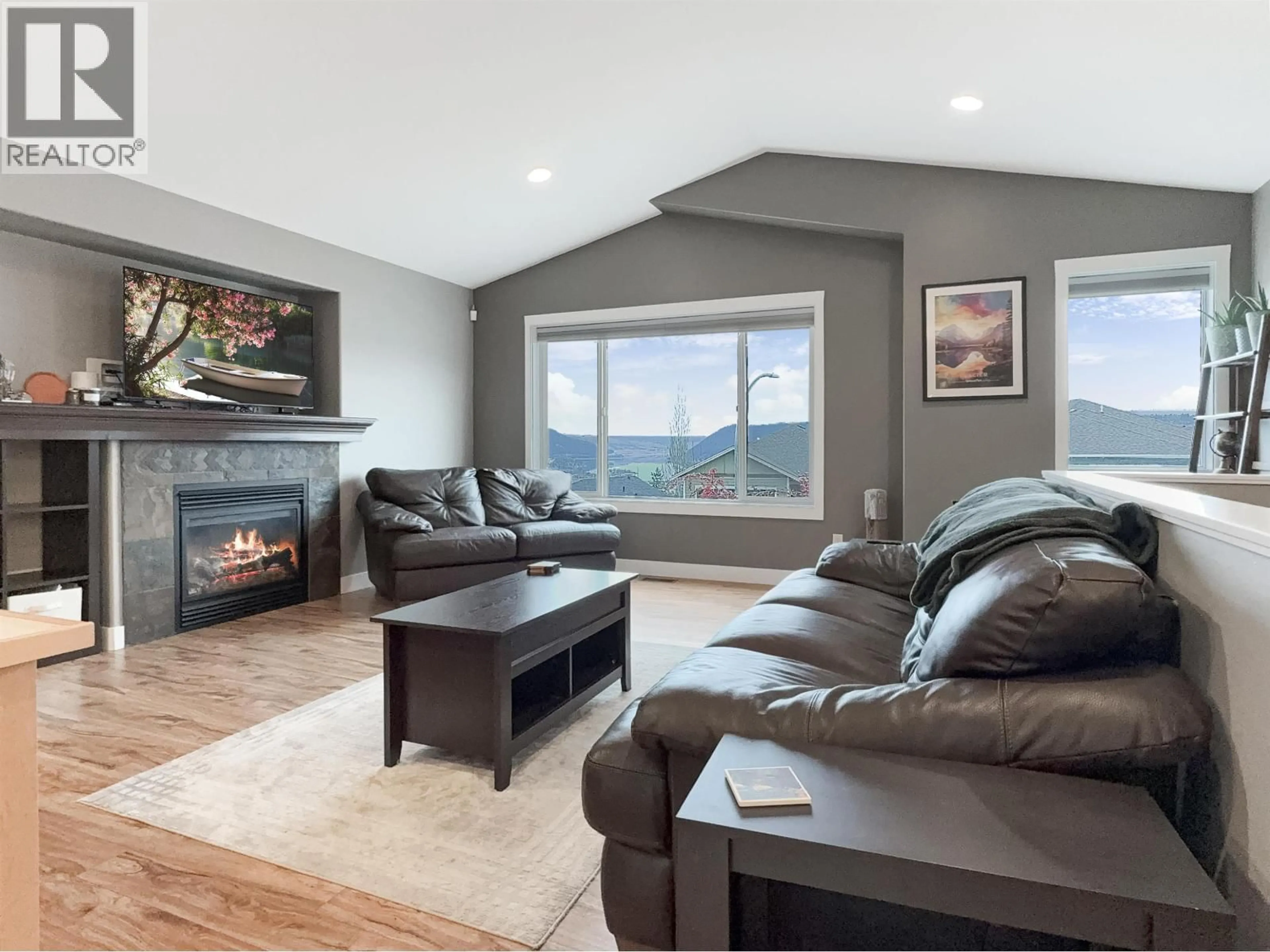 Living room with furniture, unknown for 143 EAGLE CRESCENT, Williams Lake British Columbia V2G5K4