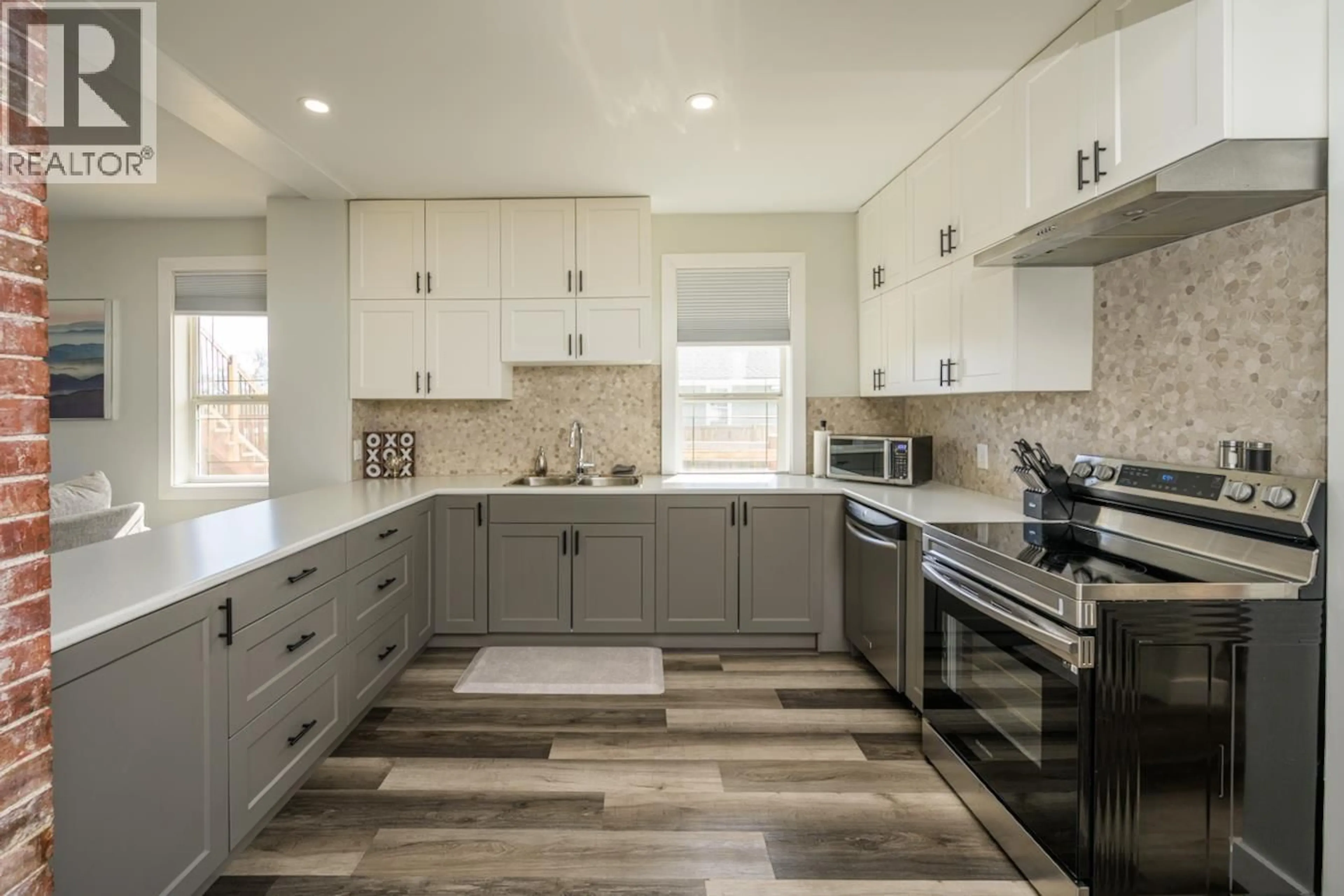 Contemporary kitchen, ceramic/tile floor for 1675 5TH AVENUE, Prince George British Columbia V2L3M2