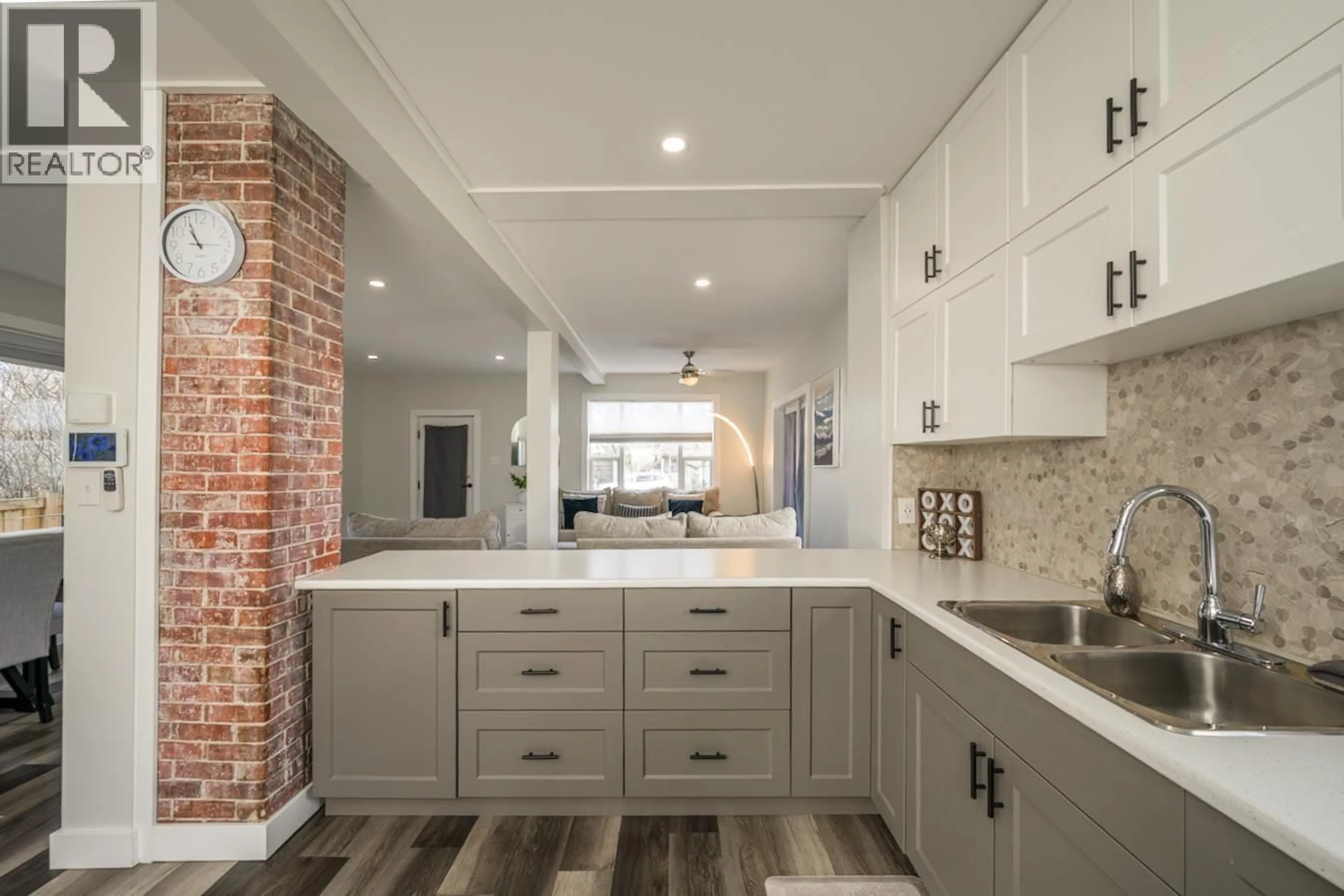 Open concept kitchen, ceramic/tile floor for 1675 5TH AVENUE, Prince George British Columbia V2L3M2