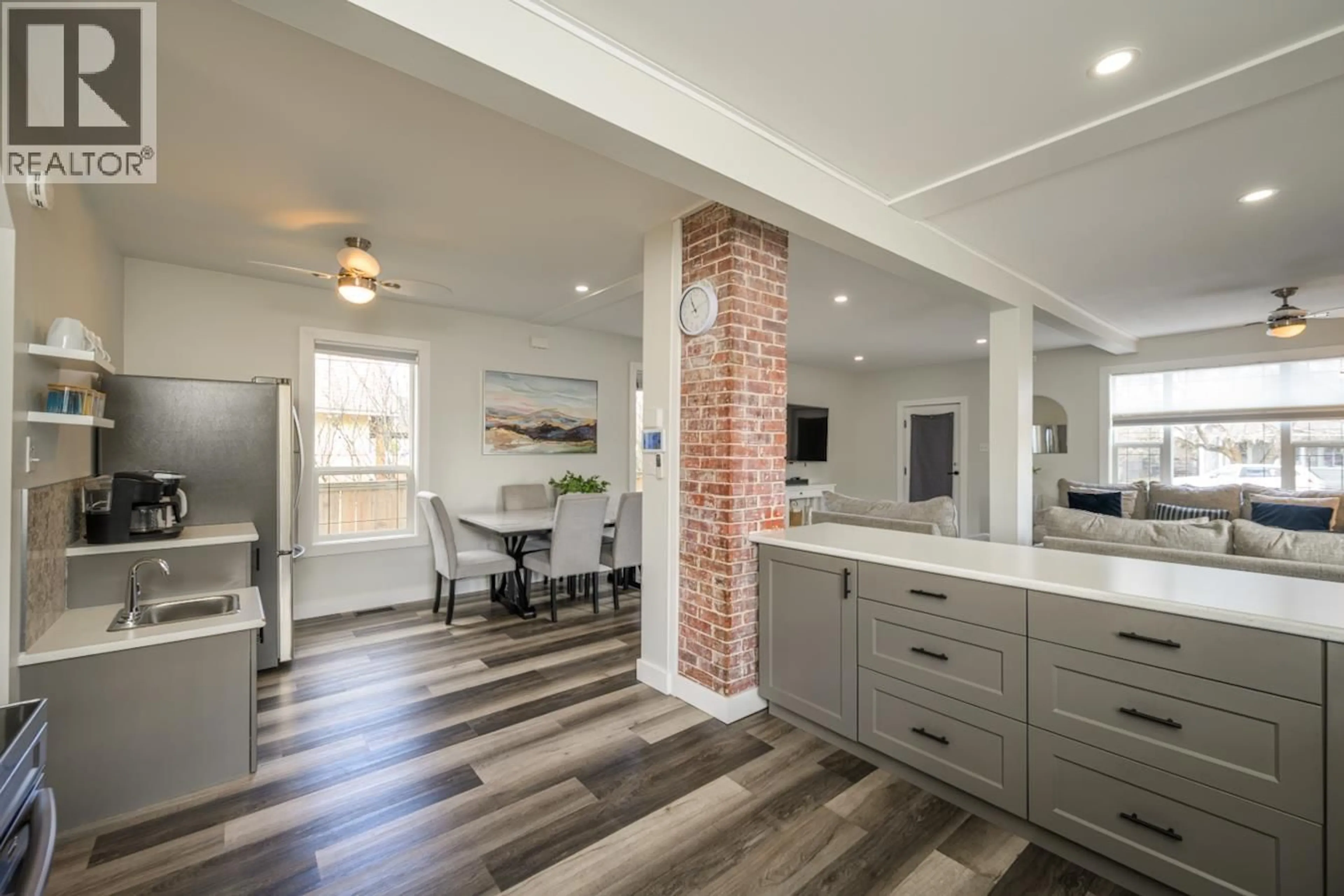 Open concept kitchen, ceramic/tile floor for 1675 5TH AVENUE, Prince George British Columbia V2L3M2