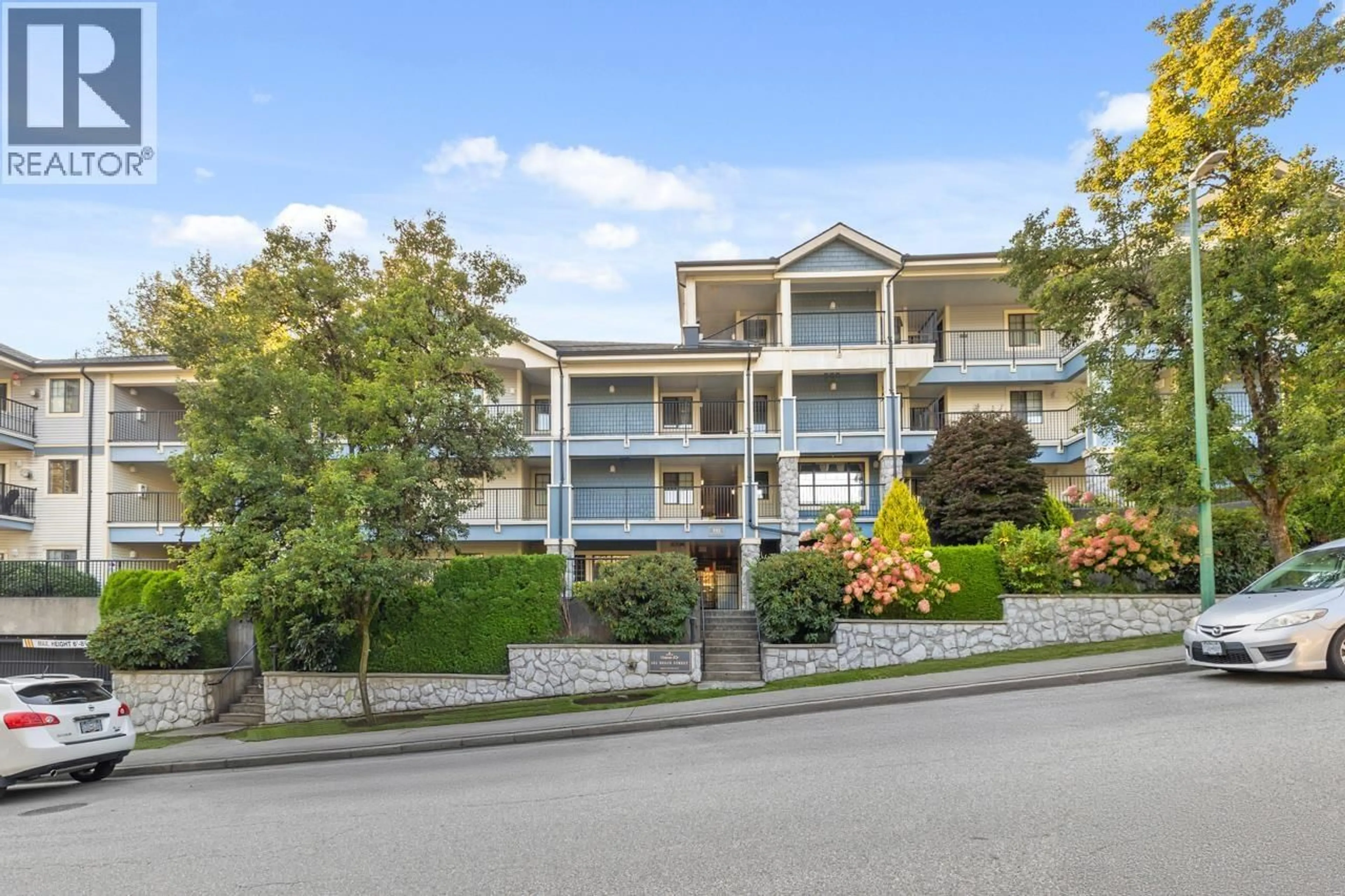 A pic from outside/outdoor area/front of a property/back of a property/a pic from drone, unknown for 404 - 102 BEGIN STREET, Coquitlam British Columbia V3K4V2