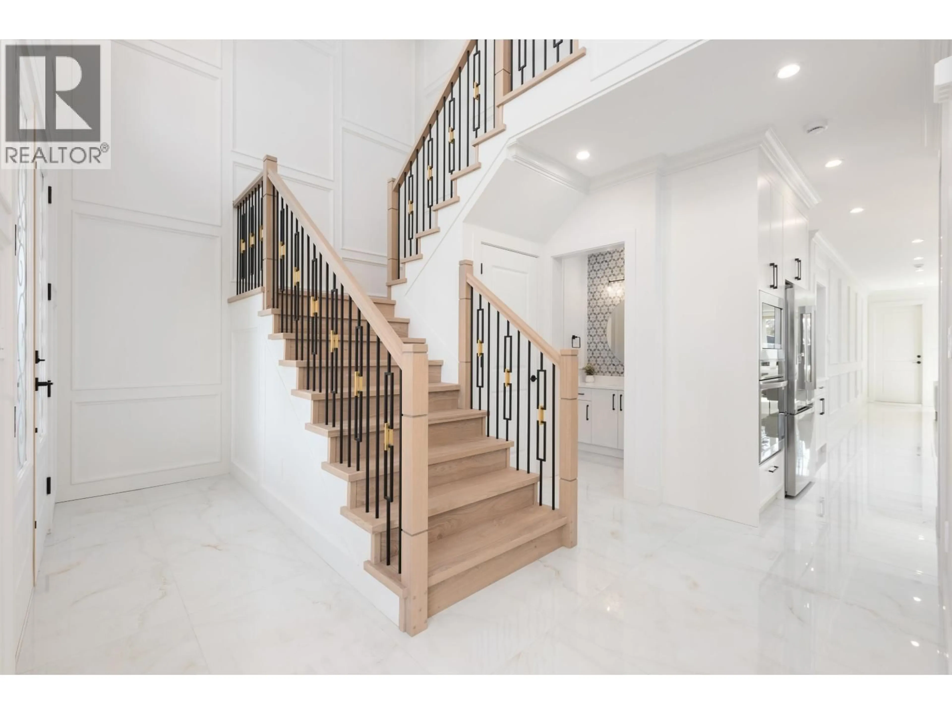 Stairs for 11308 WILLIAMS ROAD, Richmond British Columbia V7A1J1