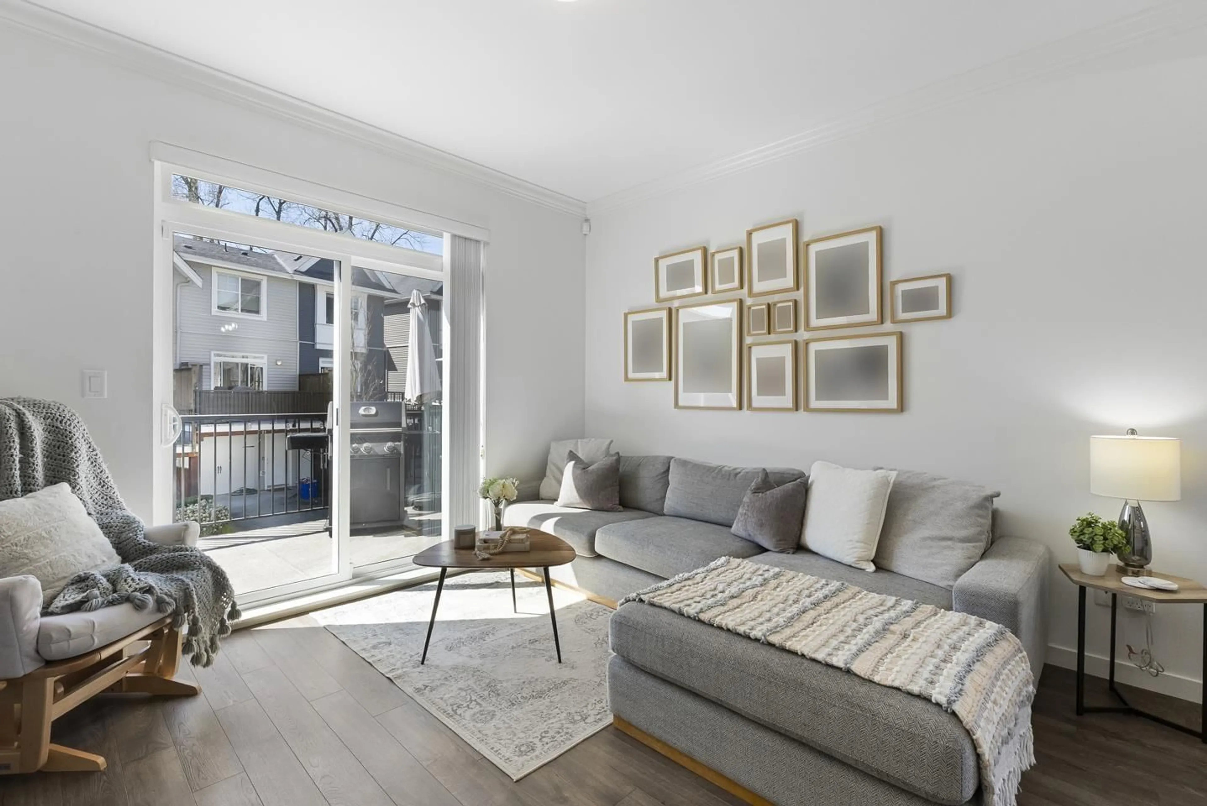 Living room with furniture, unknown for 28 - 19128 65 AVENUE, Surrey British Columbia V4N6P2