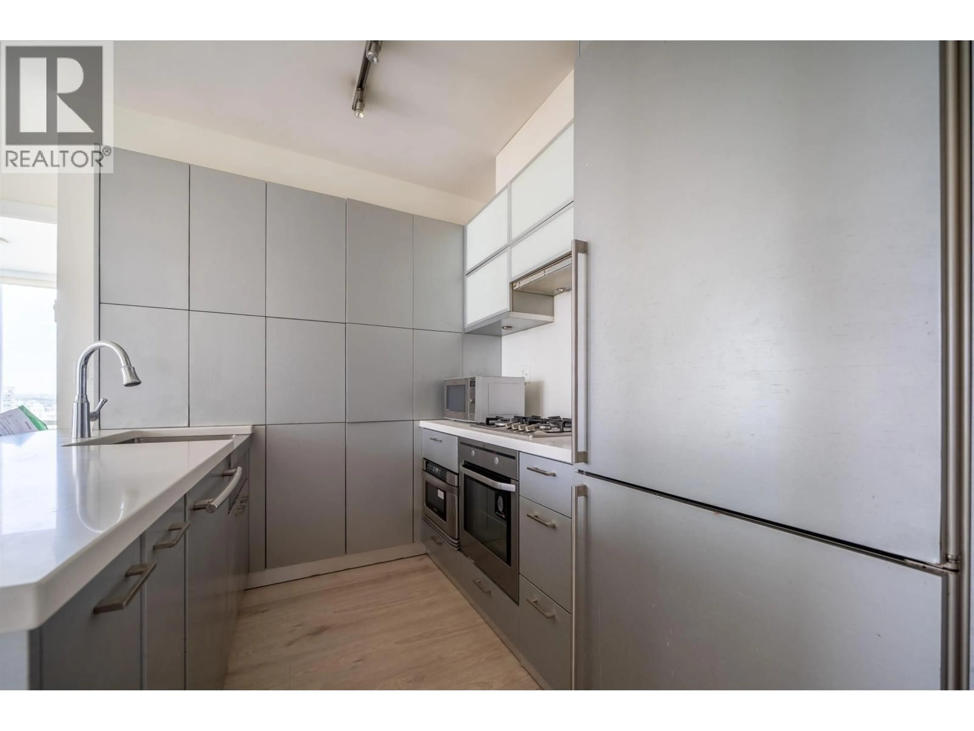Standard kitchen, unknown for 2802 - 535 SMITHE STREET, Vancouver British Columbia V6B0H2