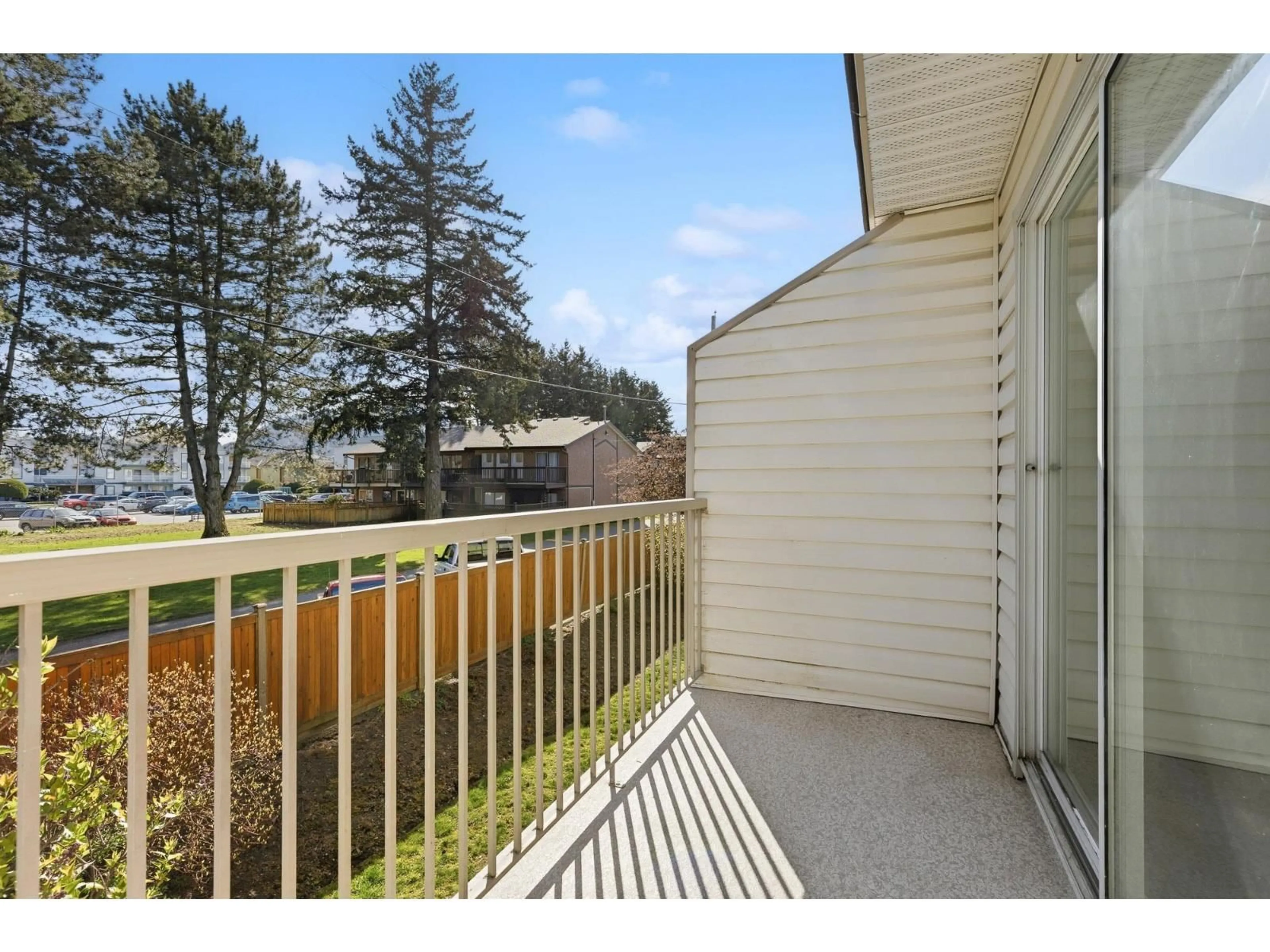 Patio, water/lake/river/ocean view for 28 - 5904 VEDDER ROAD, Chilliwack British Columbia V2R3E7