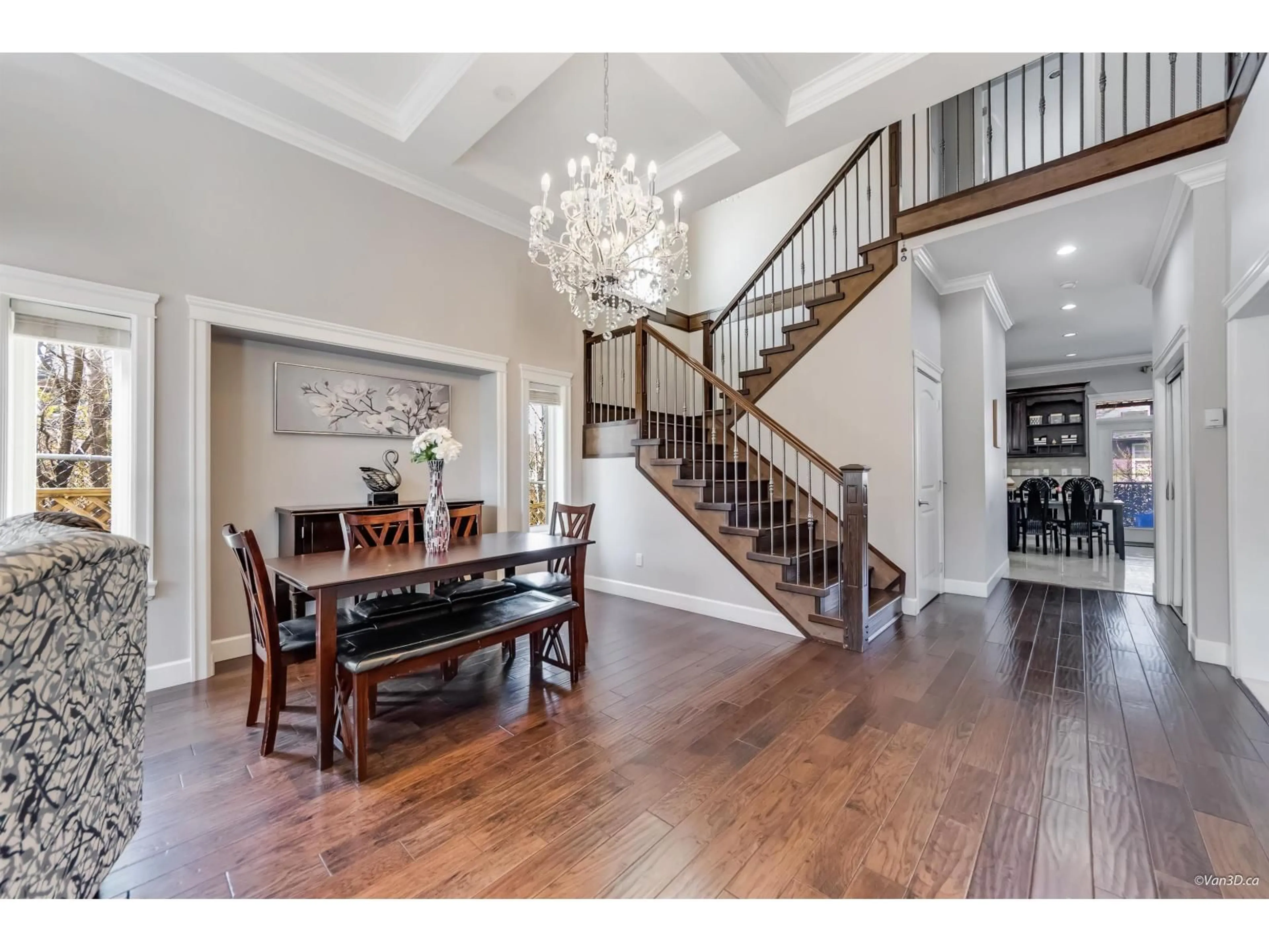 Indoor entryway for 14255 62B AVENUE, Surrey British Columbia V3X0B7