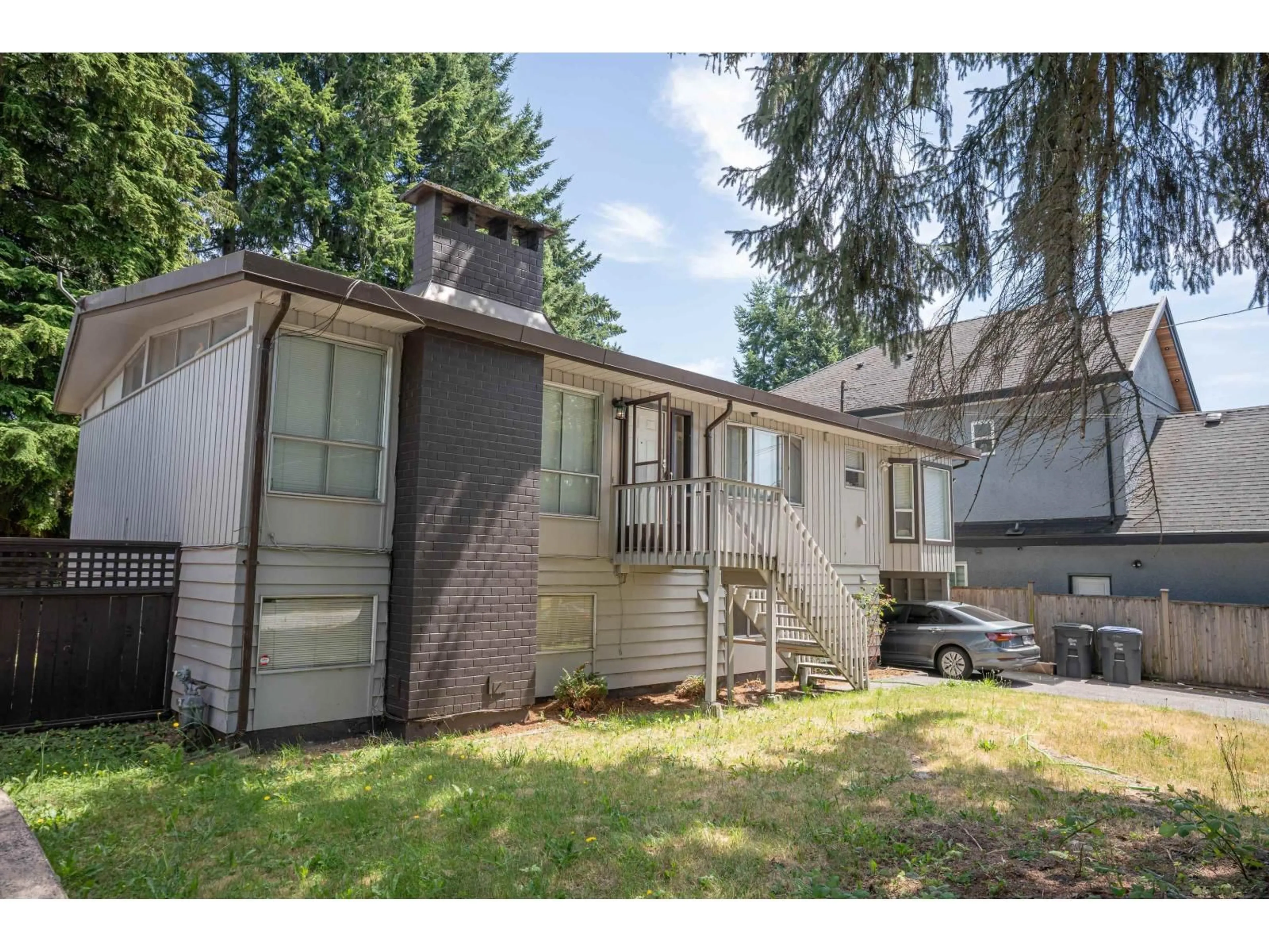 Unknown for 9704 131 STREET, Surrey British Columbia V3T3P3