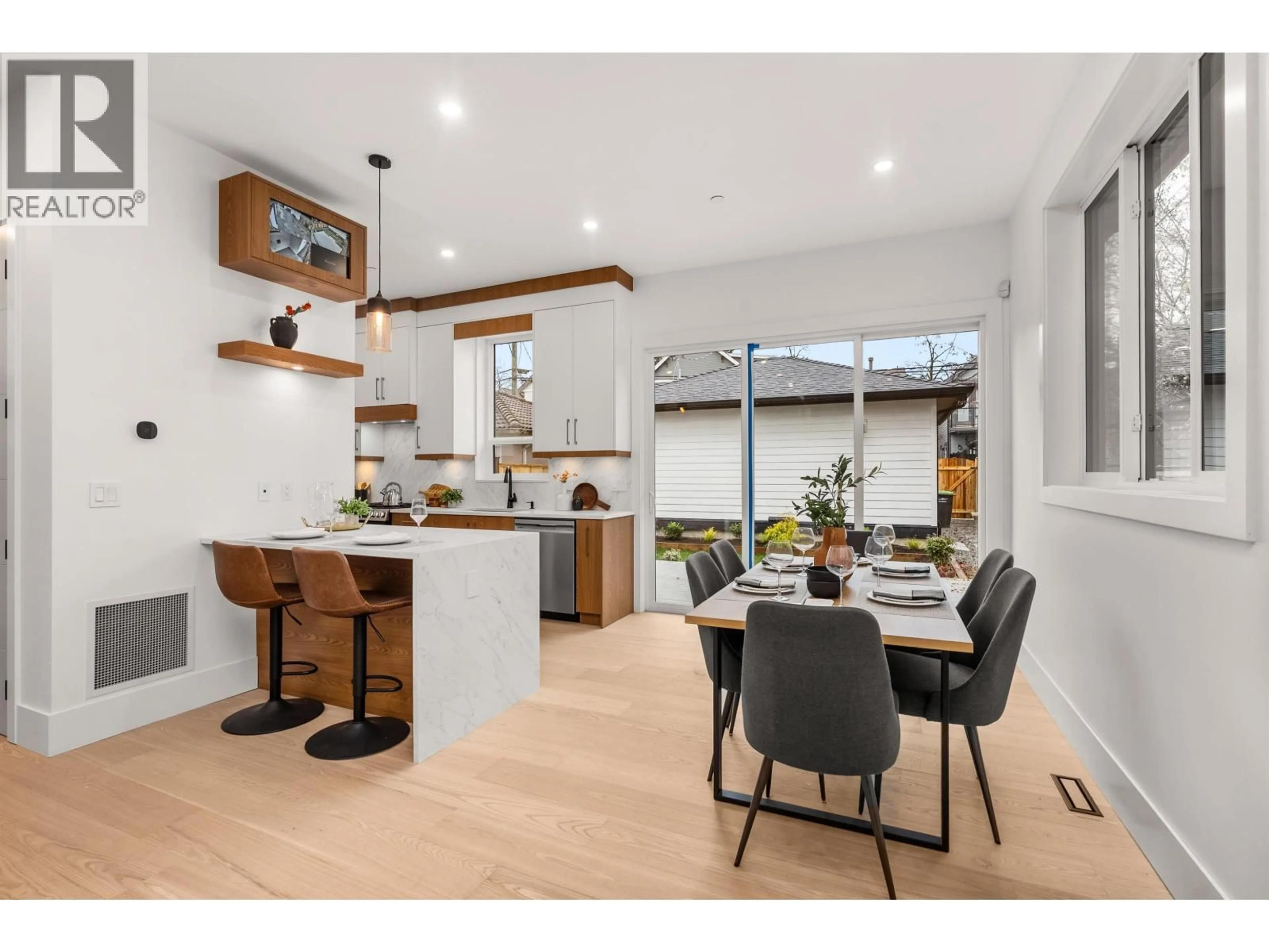 Open concept kitchen, unknown for 2 - 1822 14TH AVENUE, Vancouver British Columbia V5N2E2