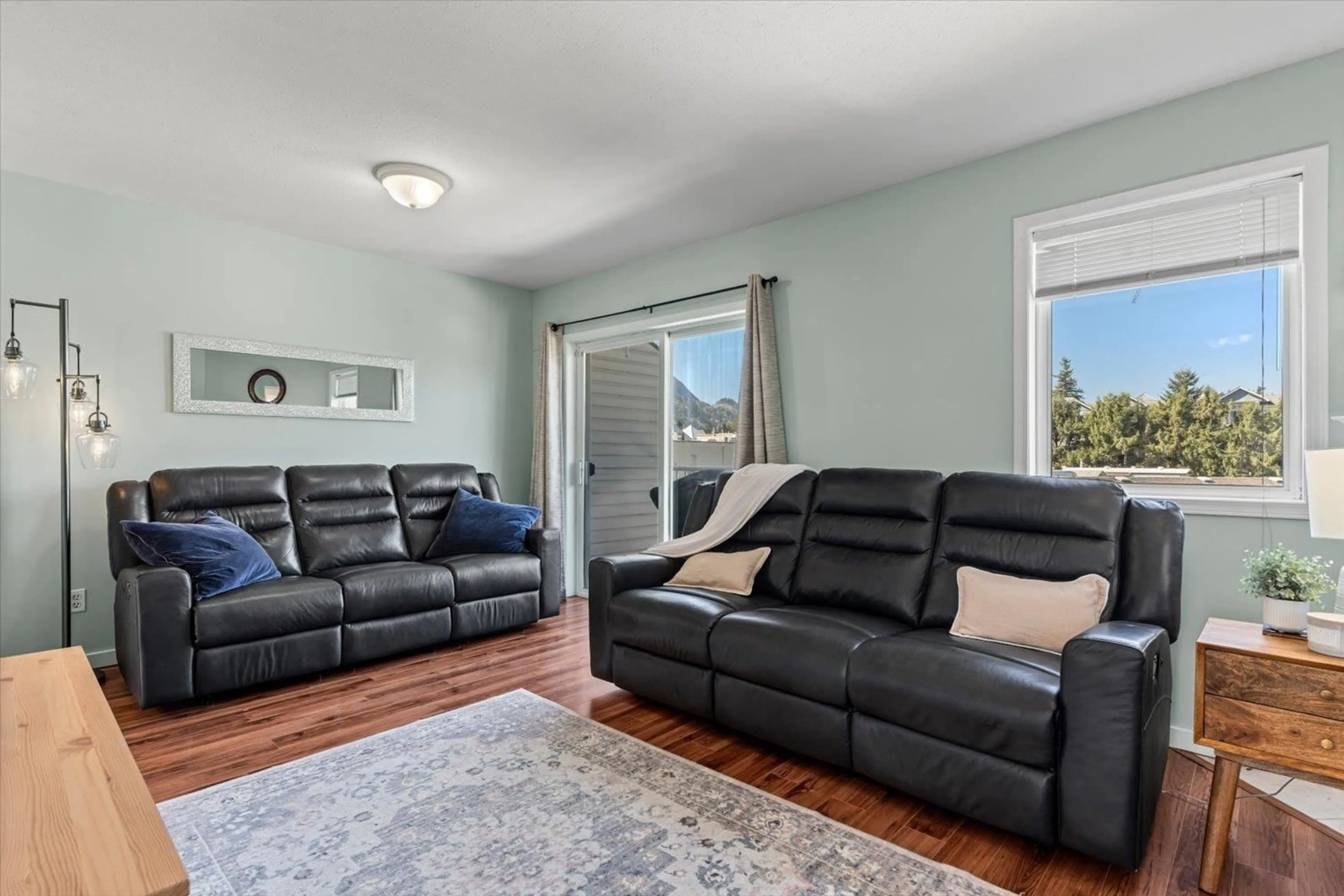 Living room with furniture, unknown for 112 - 5765 VEDDER ROAD, Chilliwack British Columbia V2R1C3