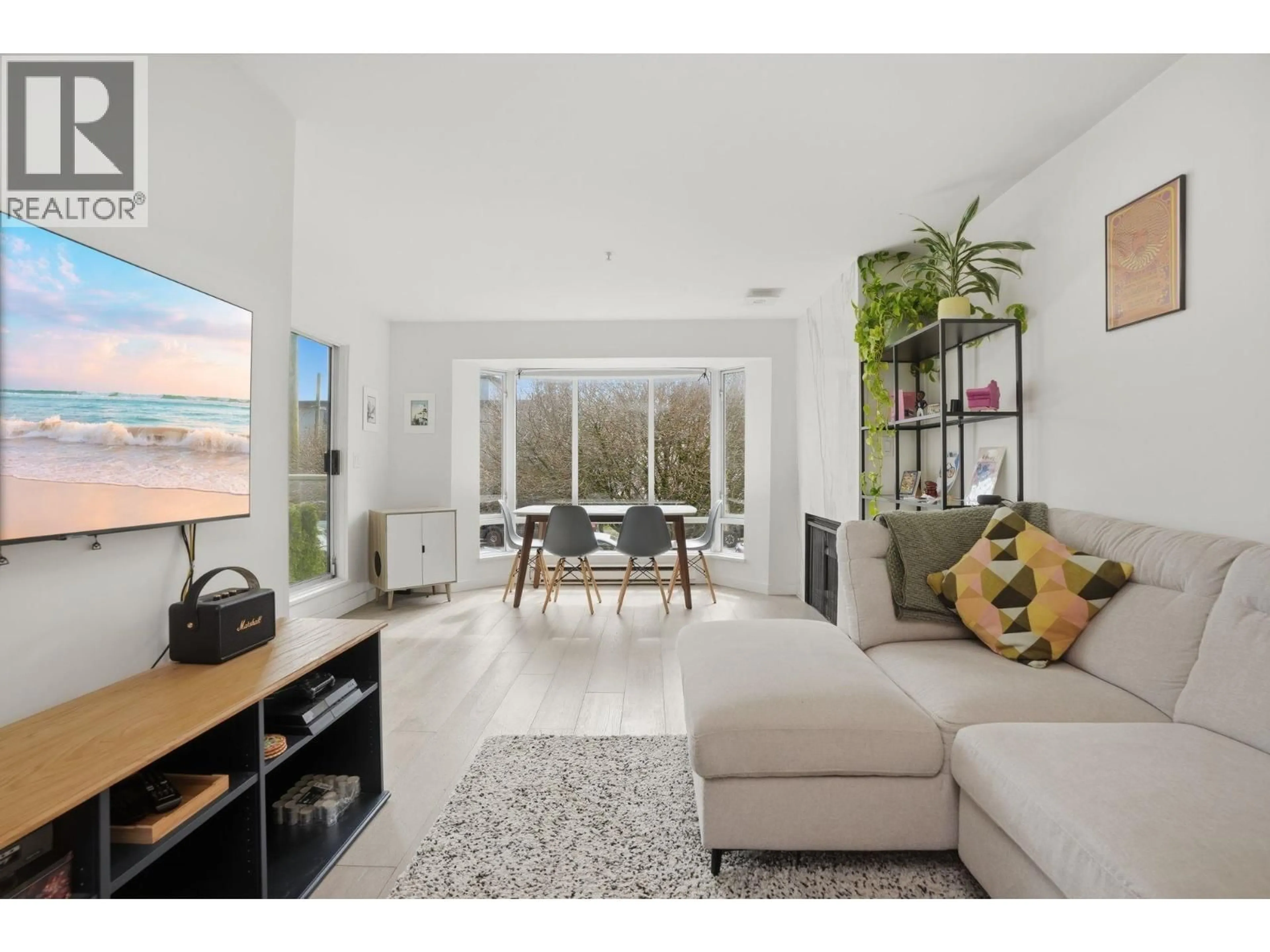 Living room with furniture, unknown for 202 - 2195 5TH AVENUE, Vancouver British Columbia V6K1S1