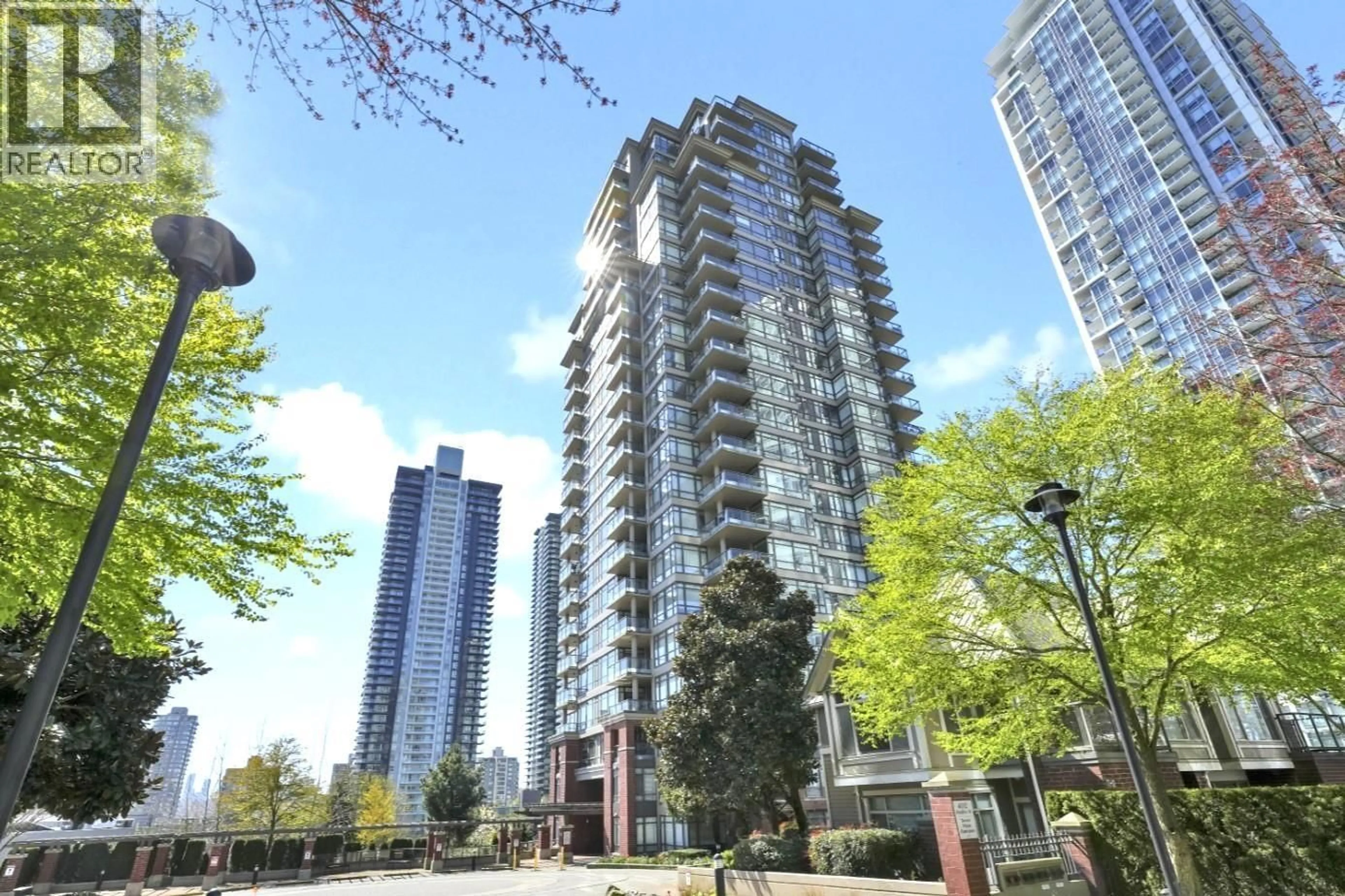 Patio, unknown for 1105 - 4132 HALIFAX STREET, Burnaby British Columbia V5C6V1