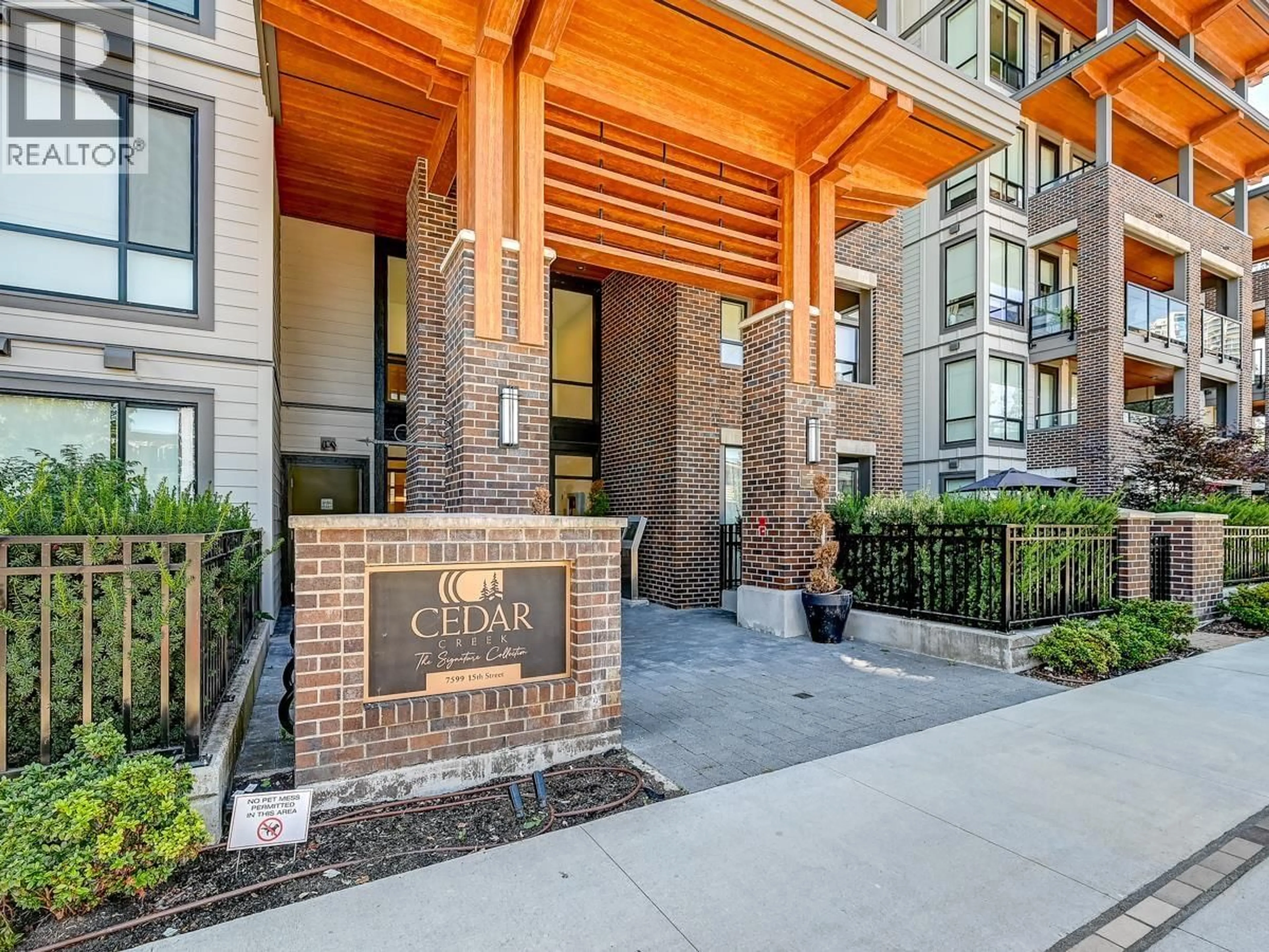 Indoor entryway for 103 - 7599 15TH STREET, Burnaby British Columbia V3N0H9