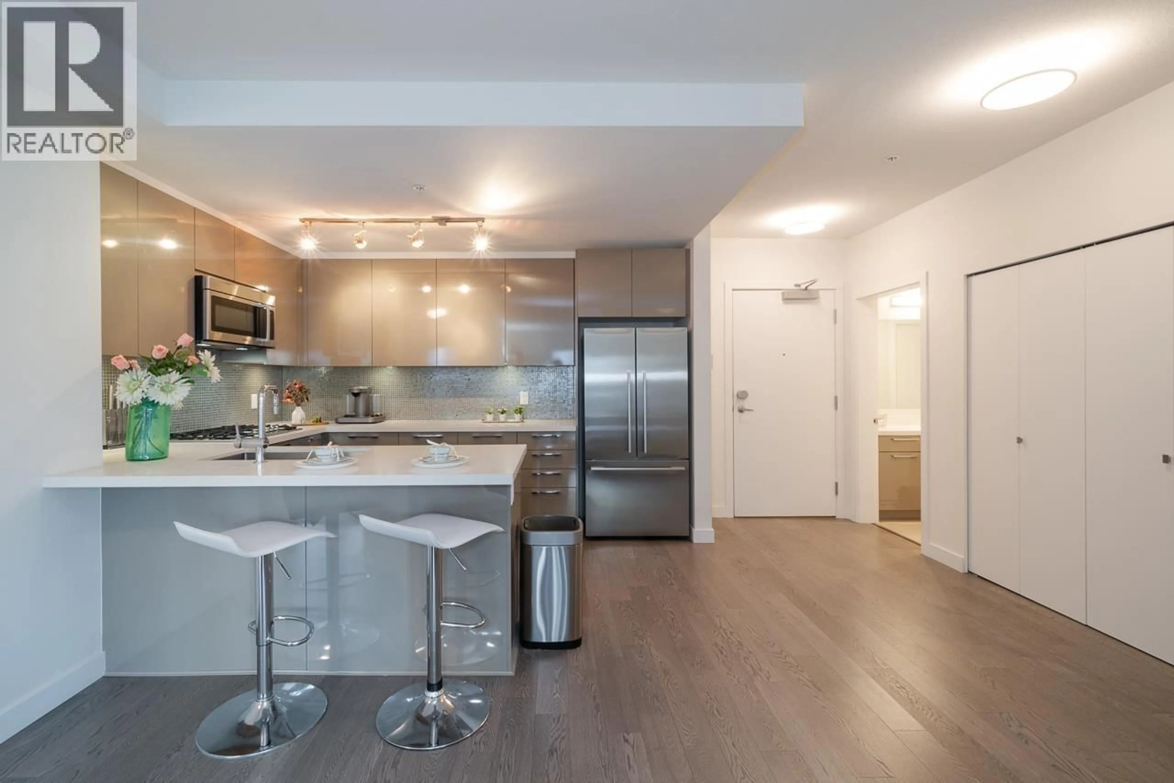 Open concept kitchen, unknown for 218 - 10177 RIVER DRIVE, Richmond British Columbia V6X0S2