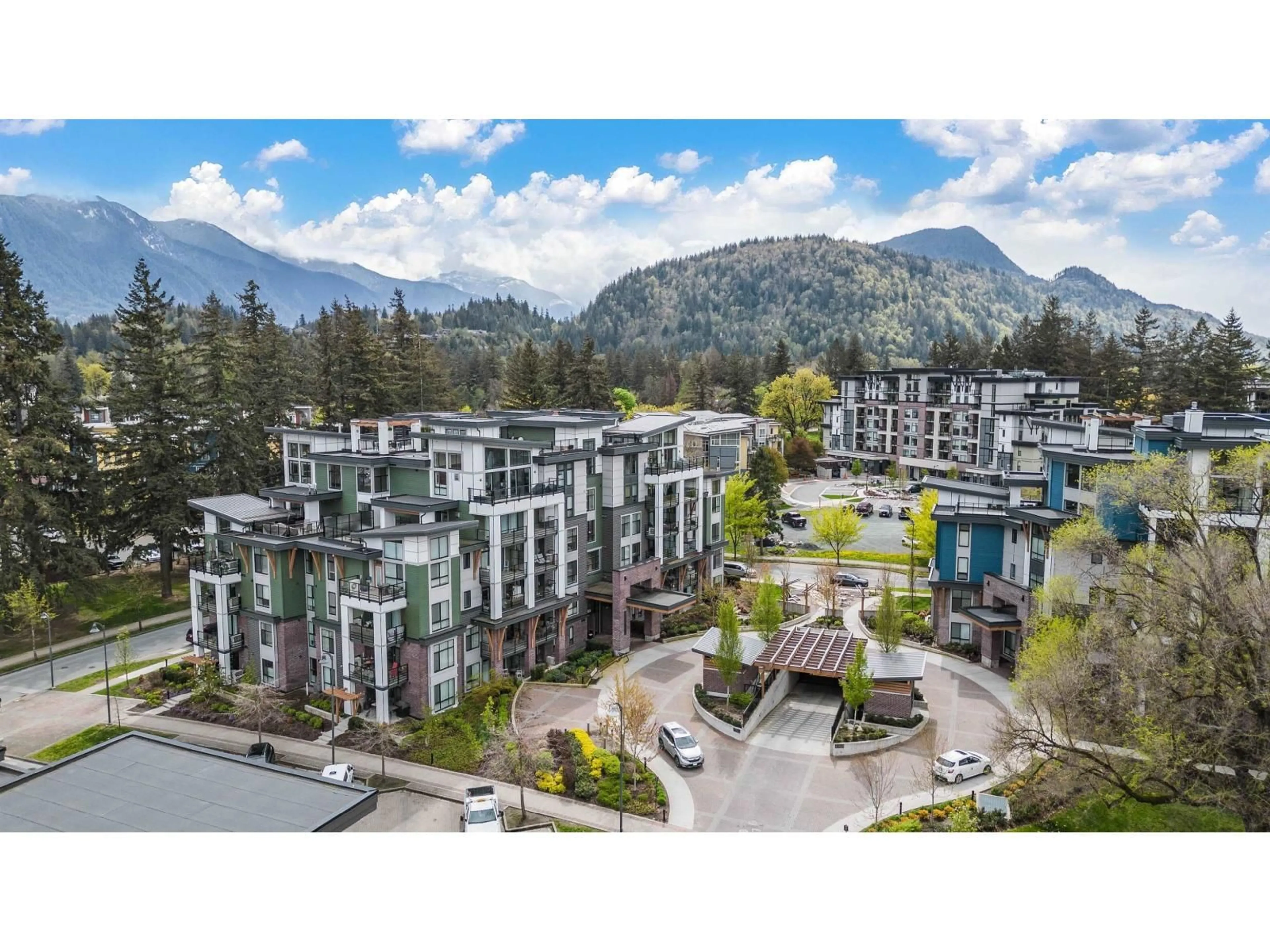 A pic from outside/outdoor area/front of a property/back of a property/a pic from drone, mountain view for 311 - 45510 MARKET WAY, Chilliwack British Columbia V2R6E1