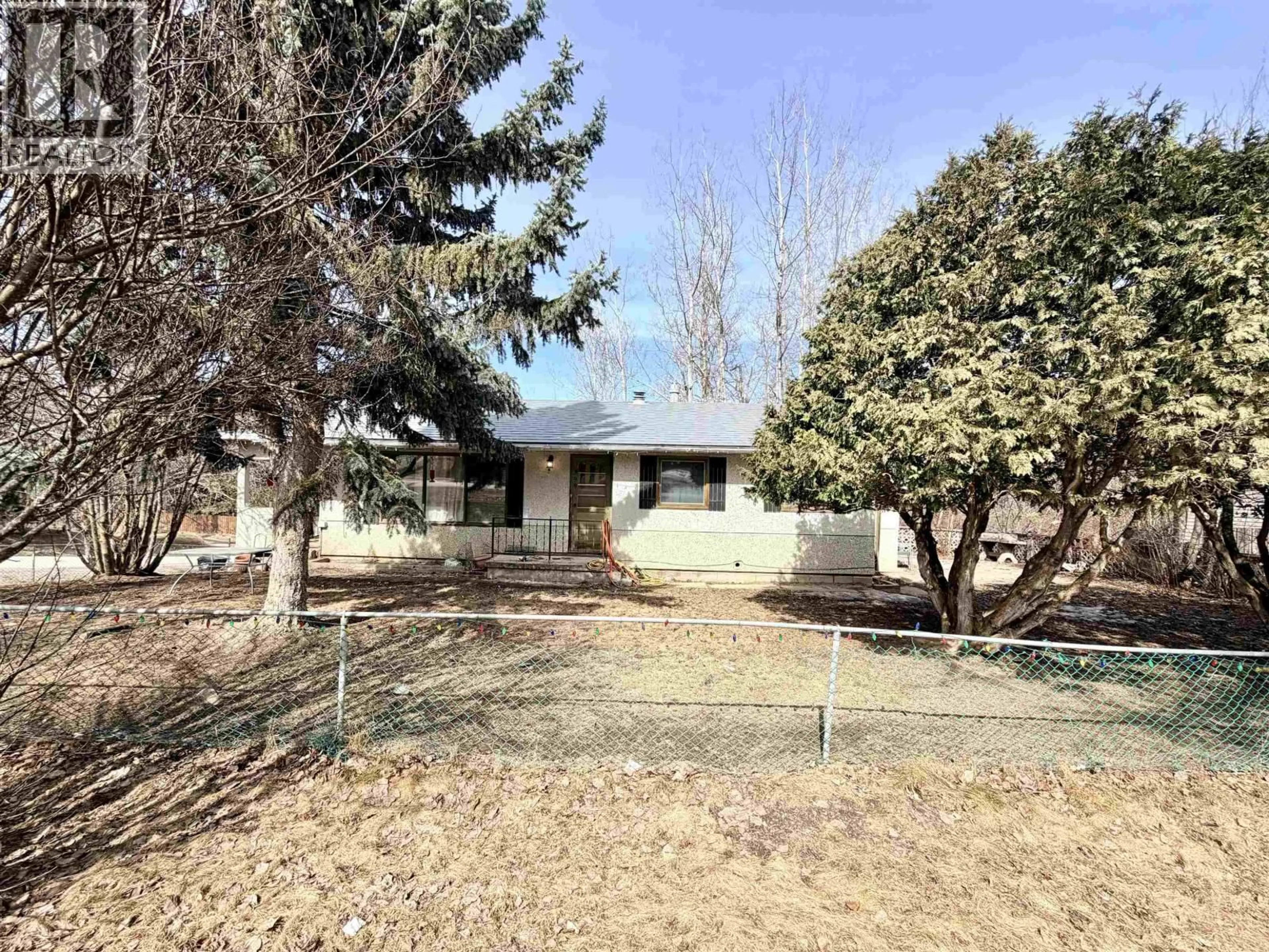 A pic from outside/outdoor area/front of a property/back of a property/a pic from drone, street for 389 6TH W STREET, Vanderhoof British Columbia V0J3A0