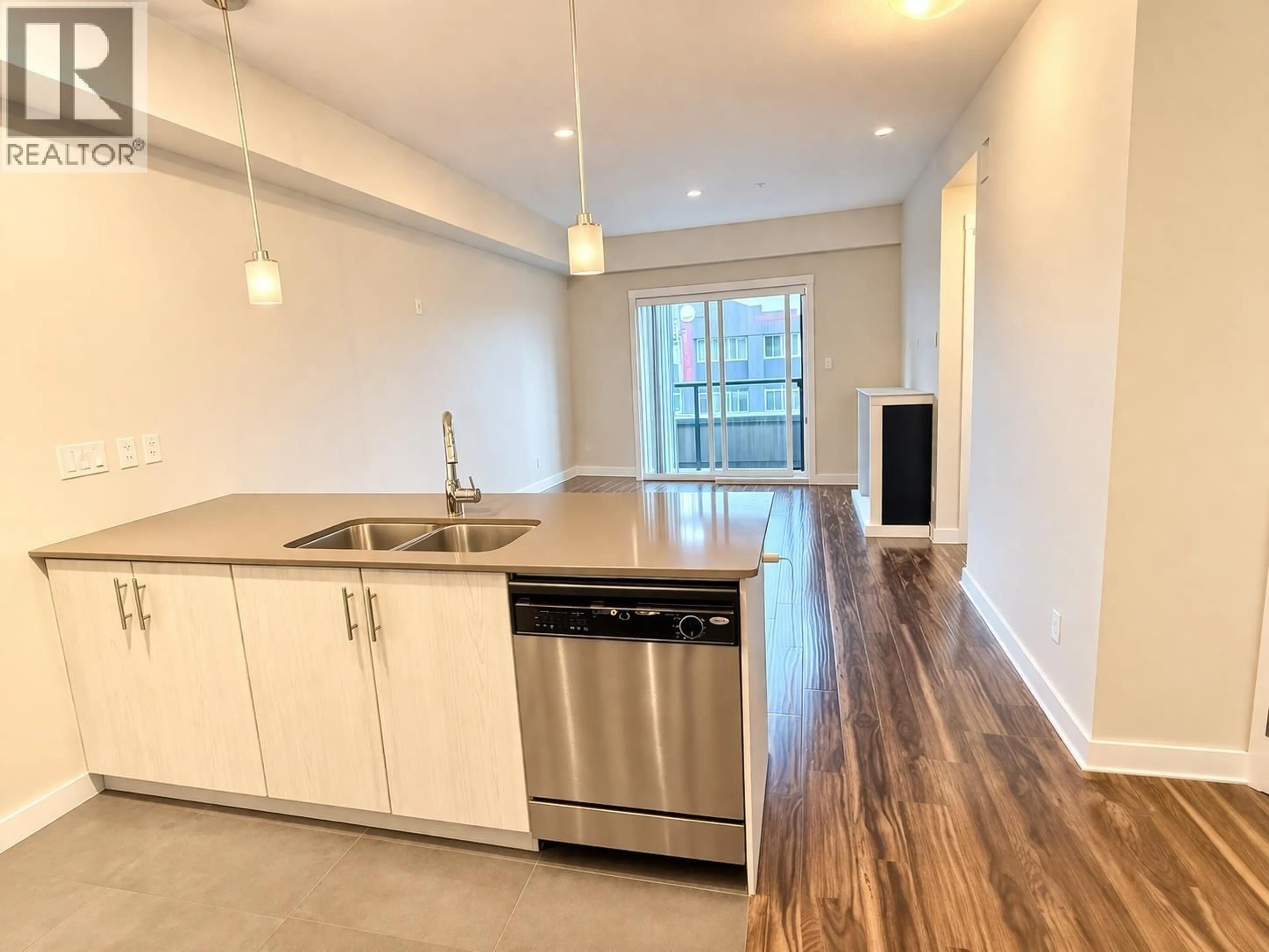 Open concept kitchen, unknown for 304 - 7777 ROYAL OAK AVENUE, Burnaby British Columbia V5J4K2