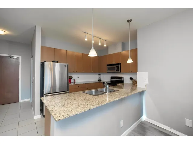 430 - 15380 102A AVENUE, Surrey 3