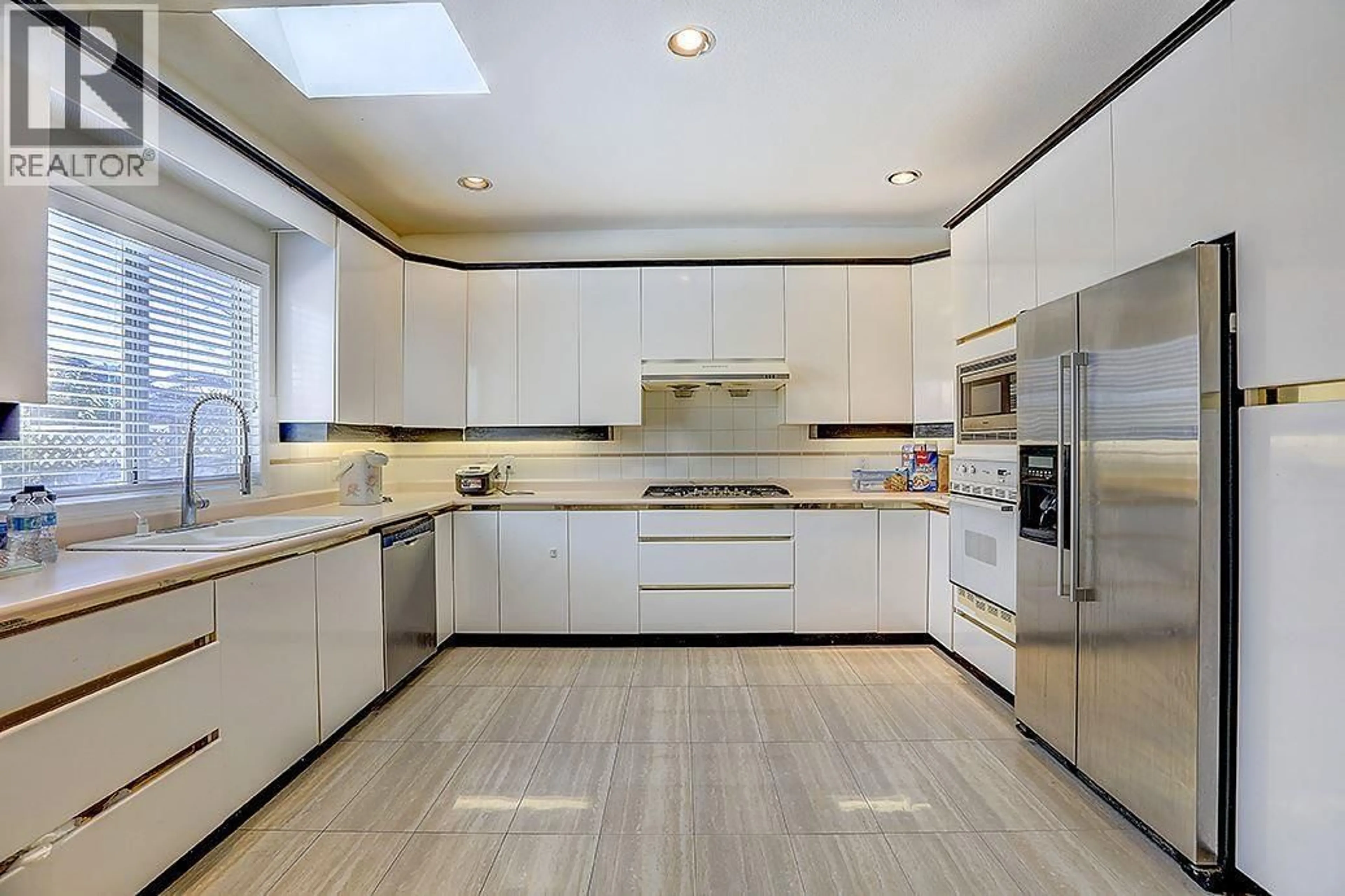 Contemporary kitchen, ceramic/tile floor for 5508 CORNWALL DRIVE, Richmond British Columbia V7C5M6