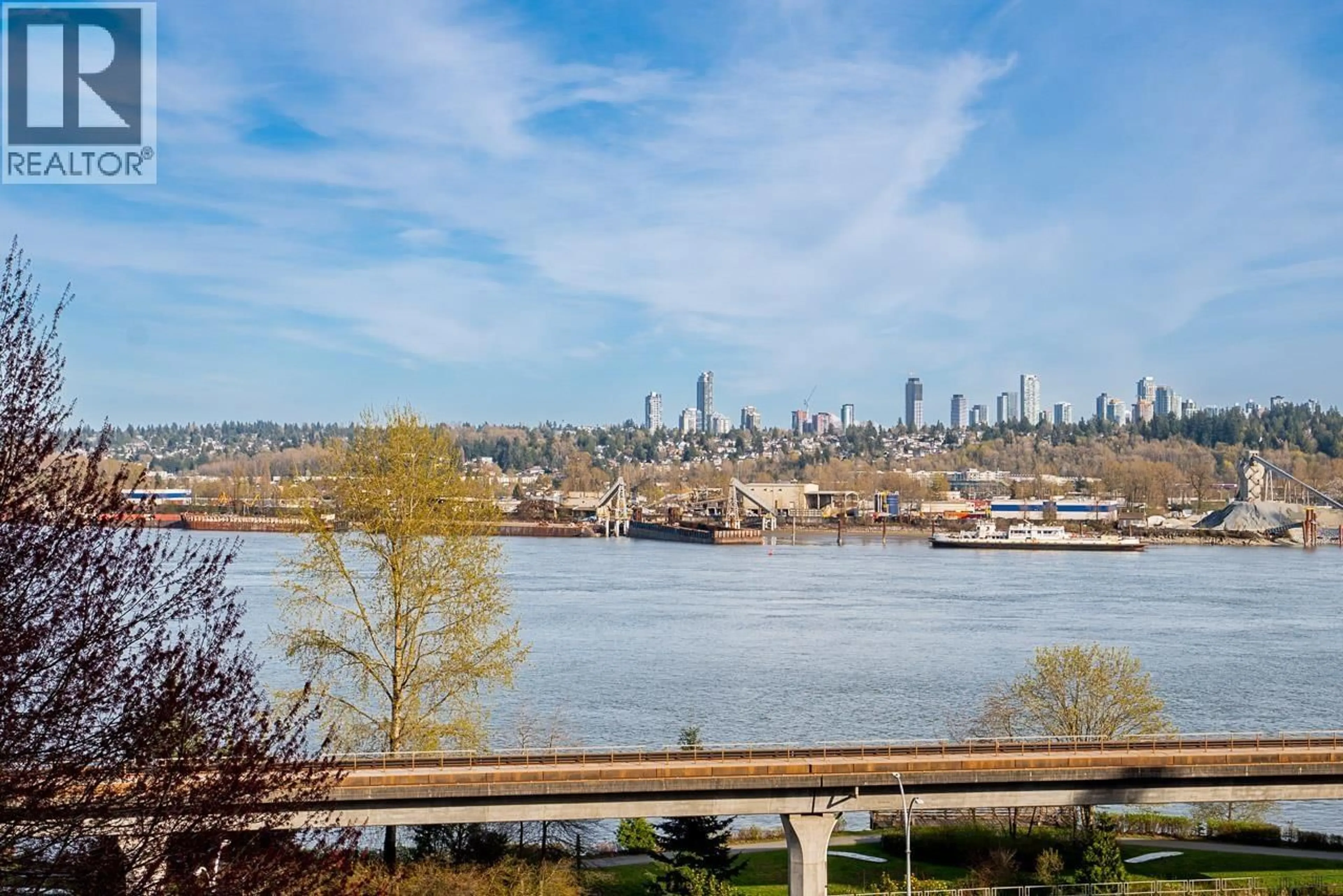 Patio, water/lake/river/ocean view for 504 - 69 JAMIESON COURT, New Westminster British Columbia V3L5R3